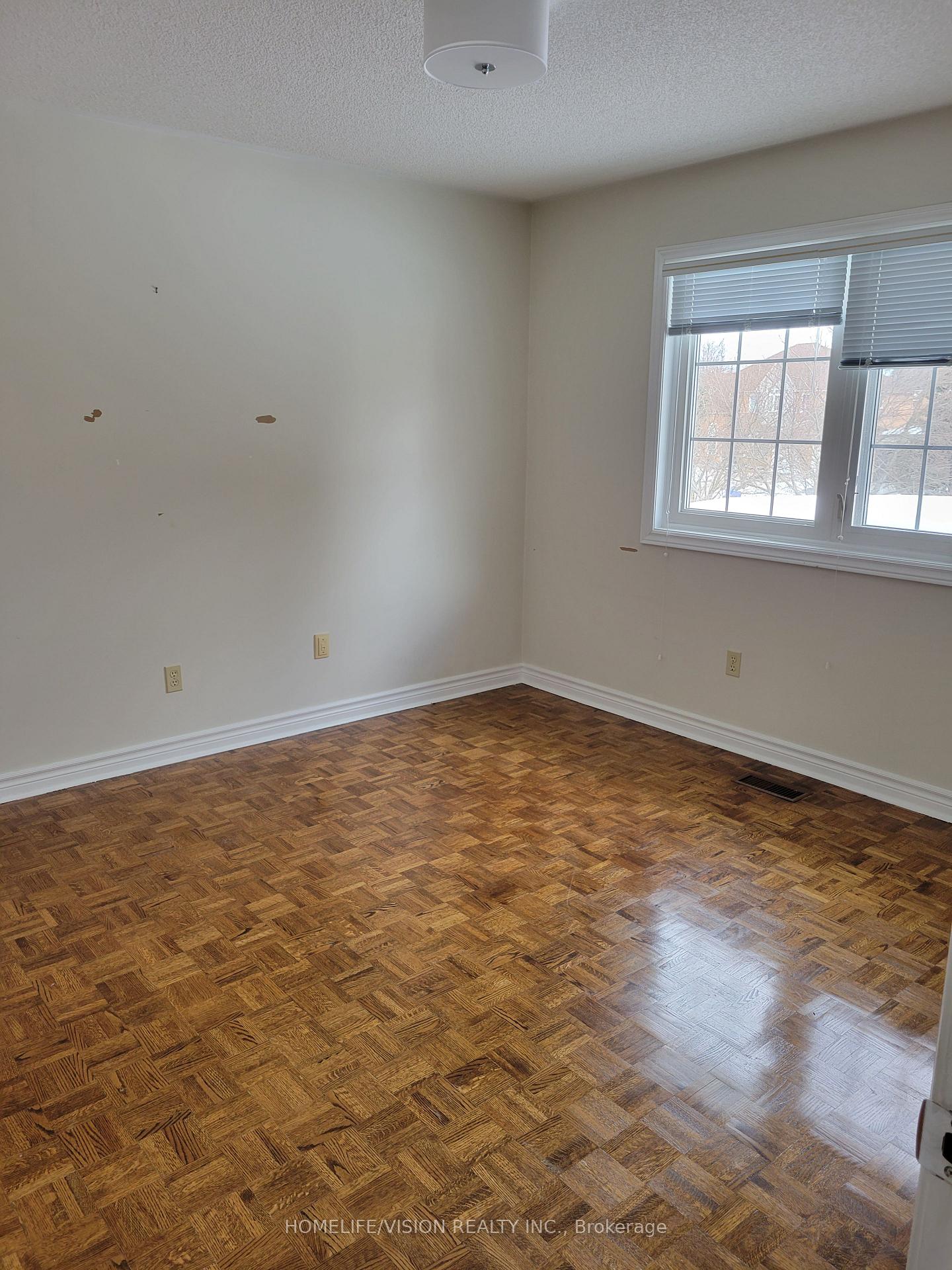 Photo 11 of 16 Schooner Court, Markham, Cachet — HOMEH