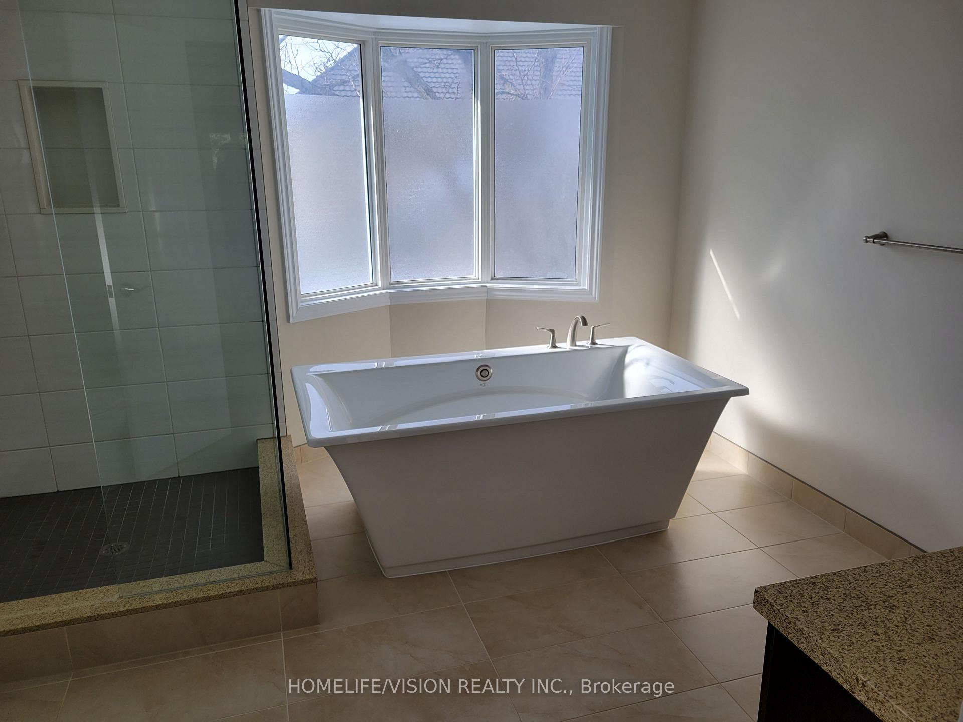 Photo 13 of 16 Schooner Court, Markham, Cachet — HOMEH