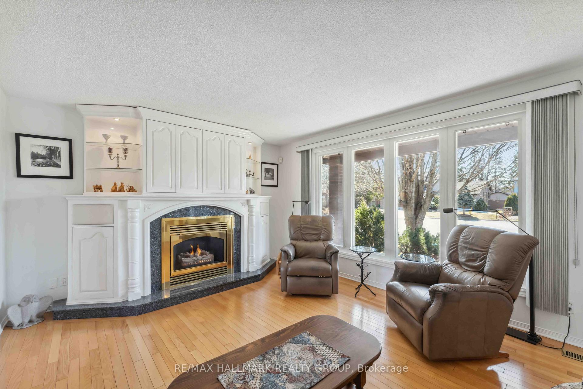 Photo 5 of 495 Newman Avenue, Ottawa, Overbrook/Castle Heights — HOMEH