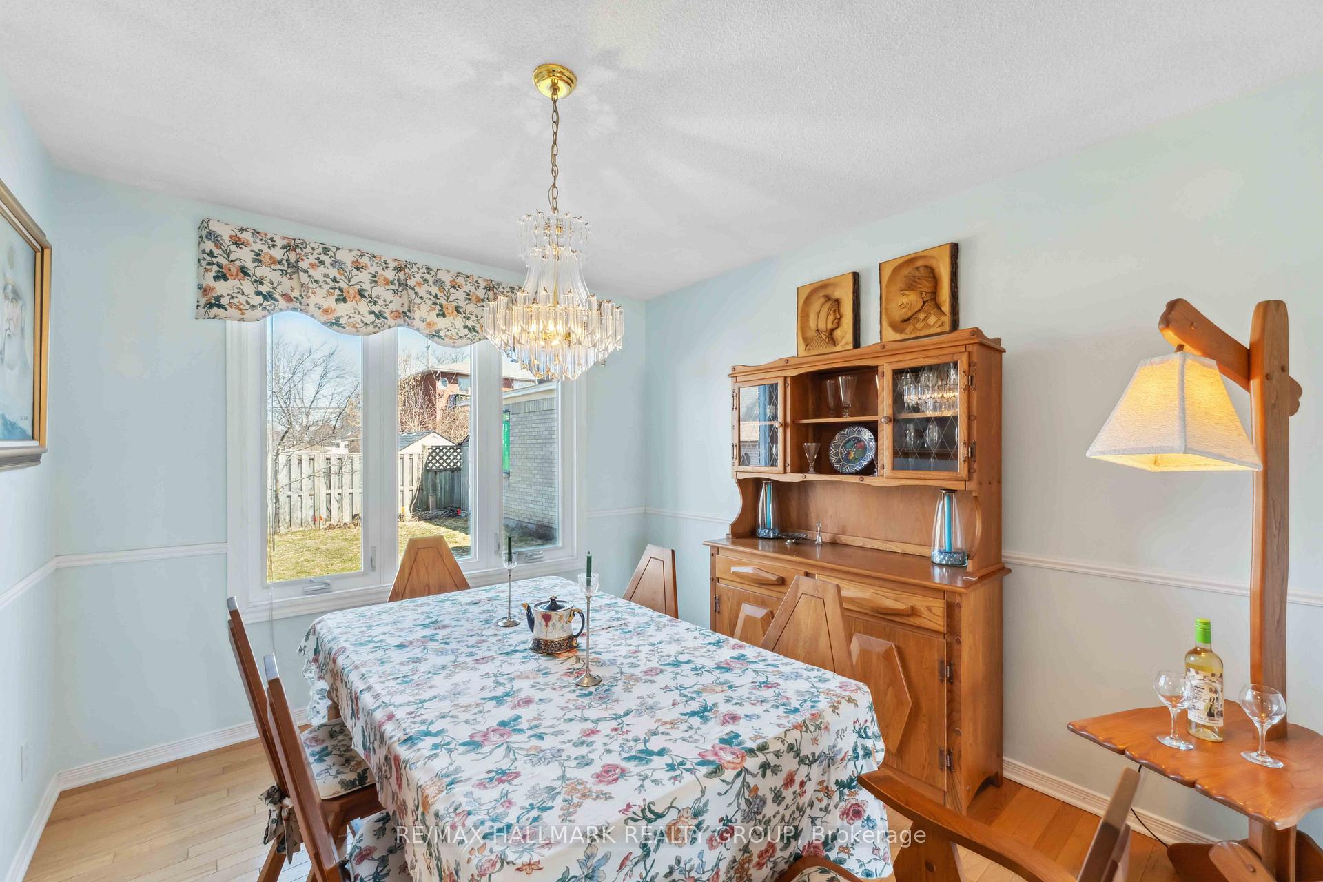 Photo 6 of 495 Newman Avenue, Ottawa, Overbrook/Castle Heights — HOMEH