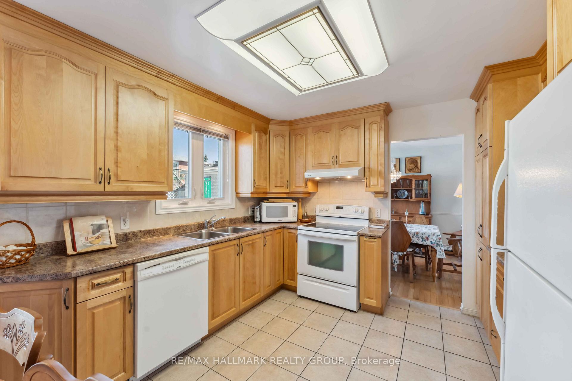 Photo 9 of 495 Newman Avenue, Ottawa, Overbrook/Castle Heights — HOMEH