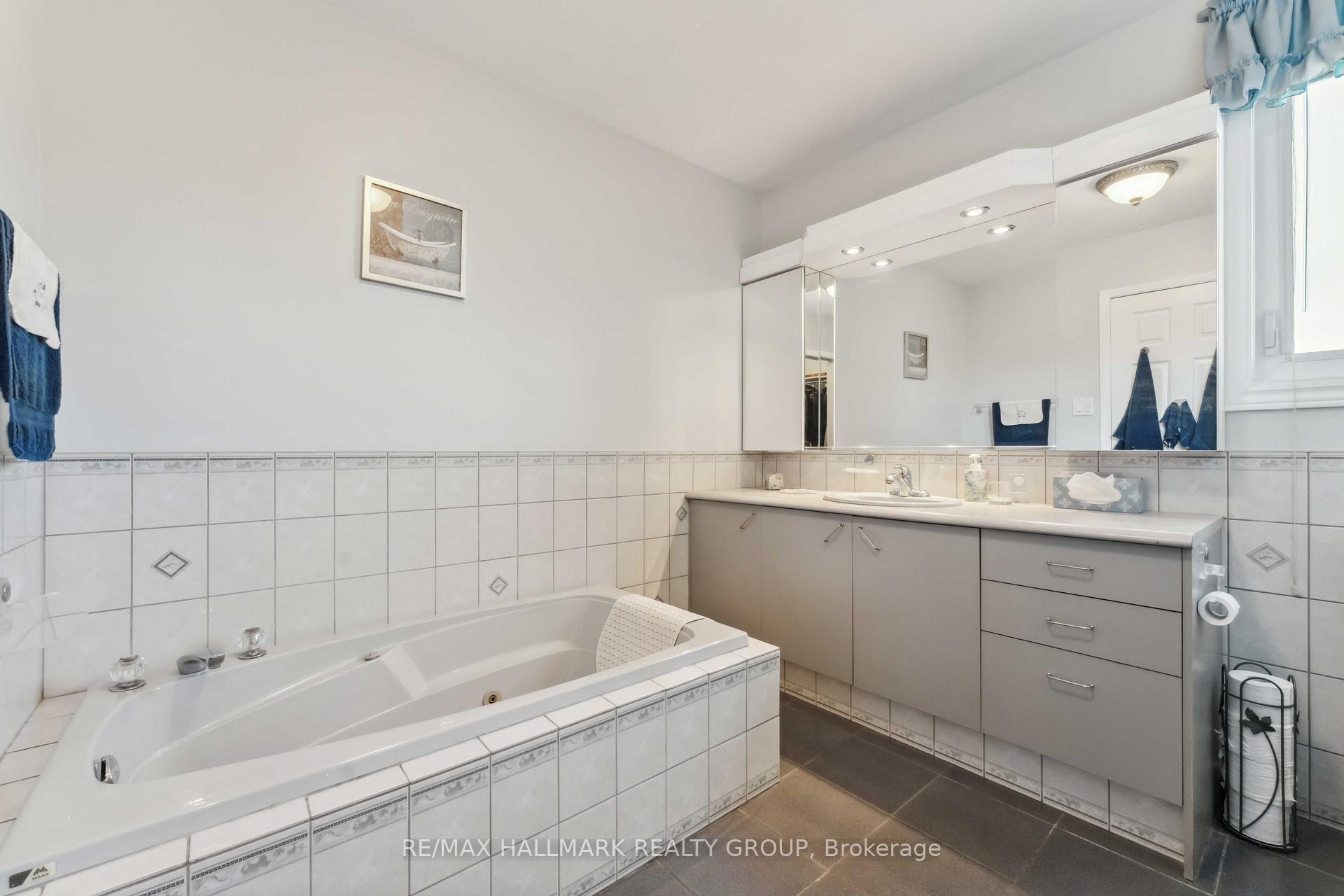 Photo 14 of 495 Newman Avenue, Ottawa, Overbrook/Castle Heights — HOMEH
