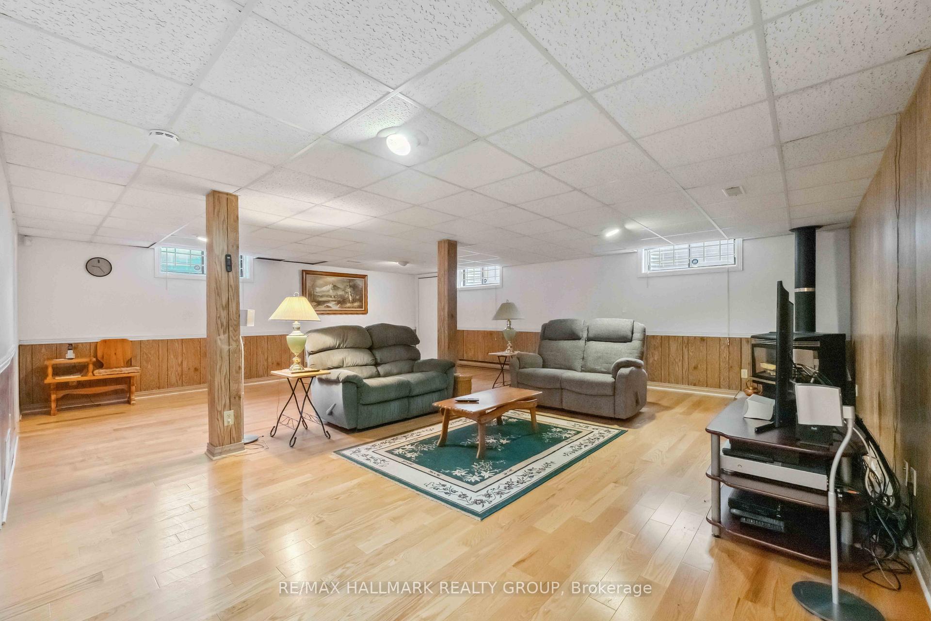 Photo 17 of 495 Newman Avenue, Ottawa, Overbrook/Castle Heights — HOMEH