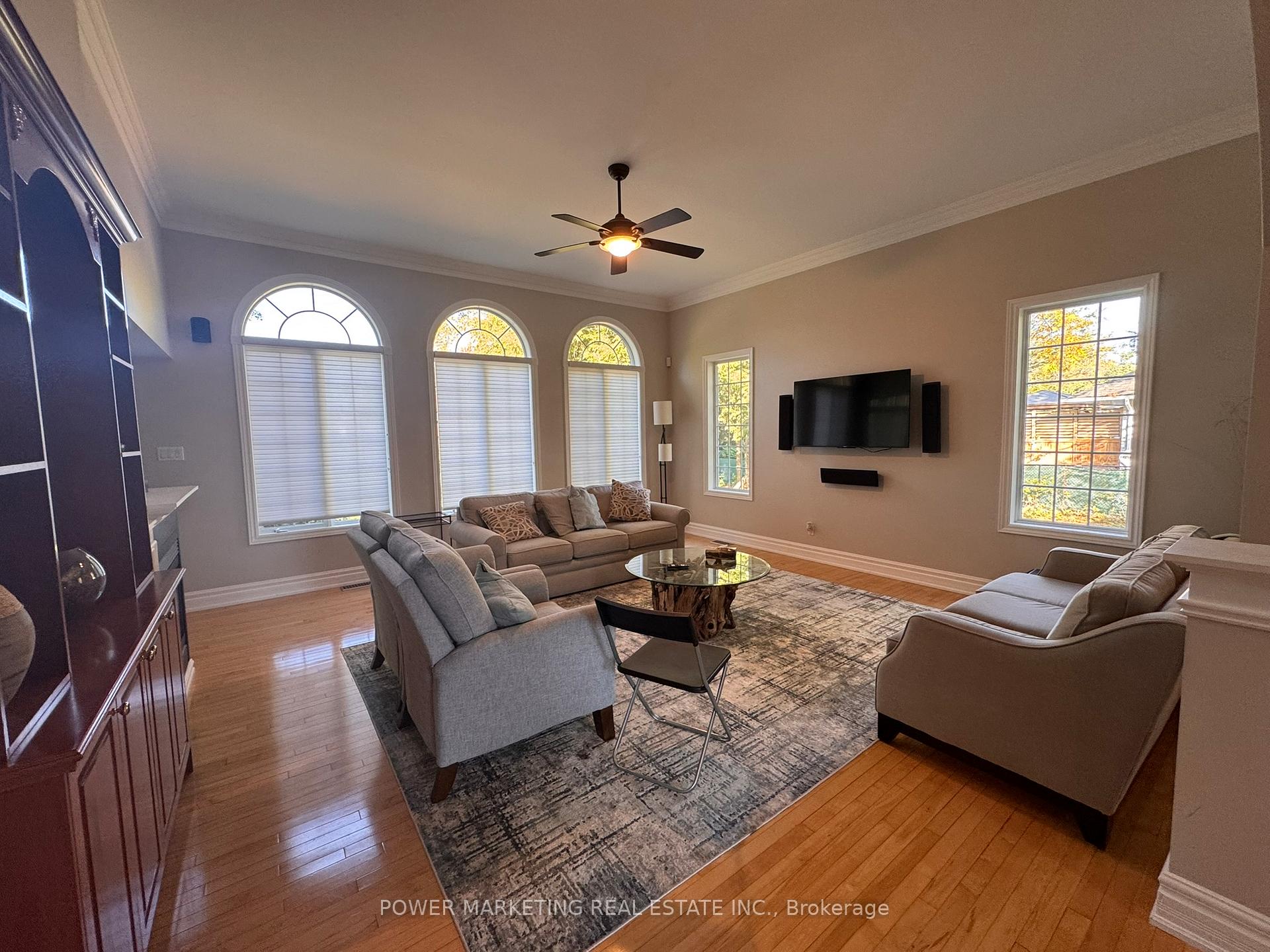 Photo 8 of 1241 Villeroy Crescent, Ottawa, Navan — HOMEH