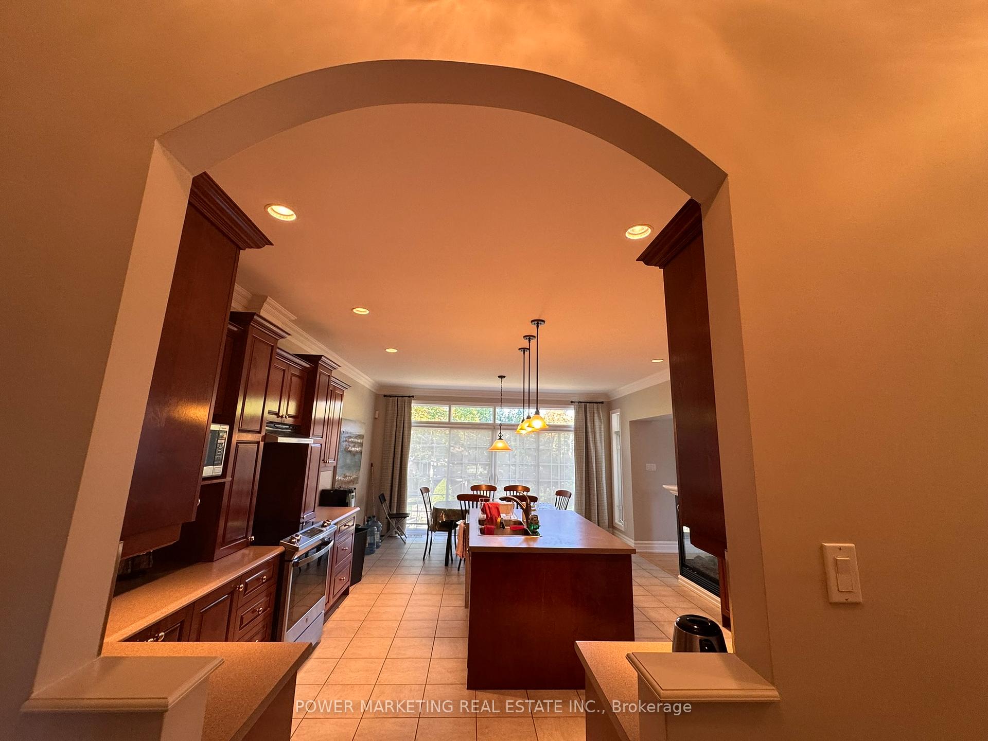 Photo 13 of 1241 Villeroy Crescent, Ottawa, Navan — HOMEH
