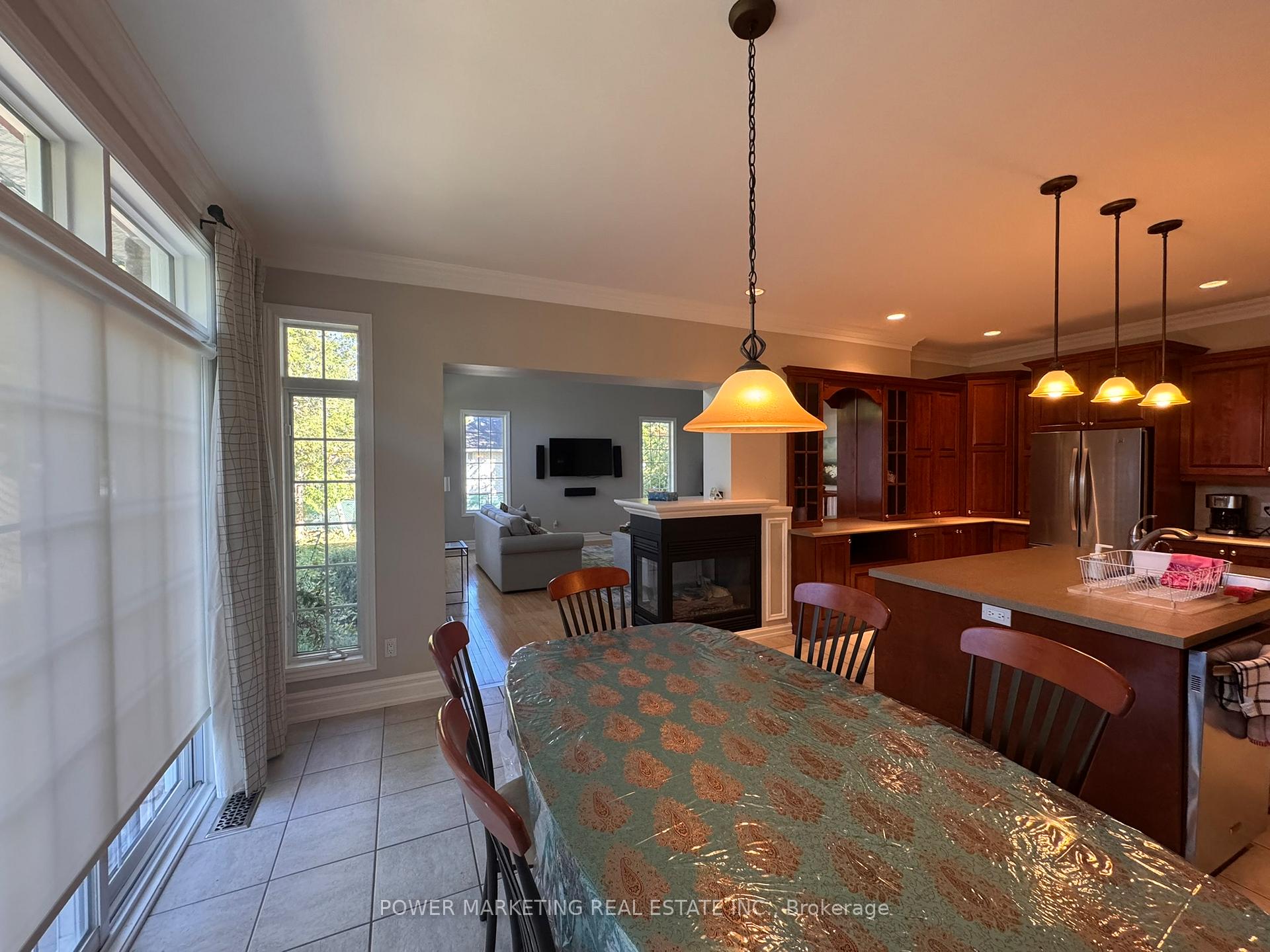 Photo 16 of 1241 Villeroy Crescent, Ottawa, Navan — HOMEH