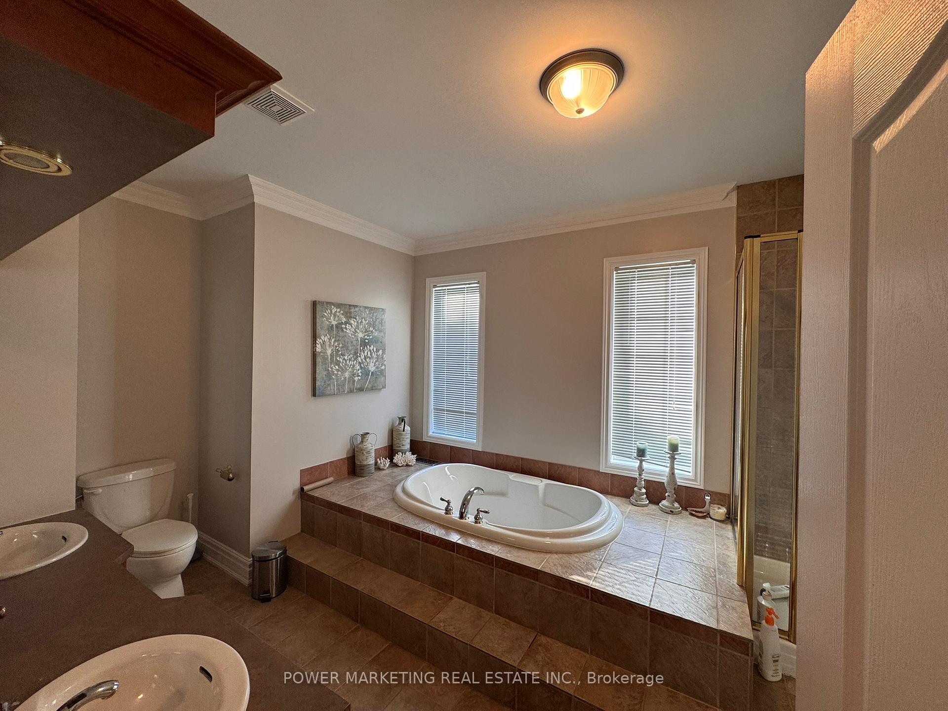 Photo 22 of 1241 Villeroy Crescent, Ottawa, Navan — HOMEH