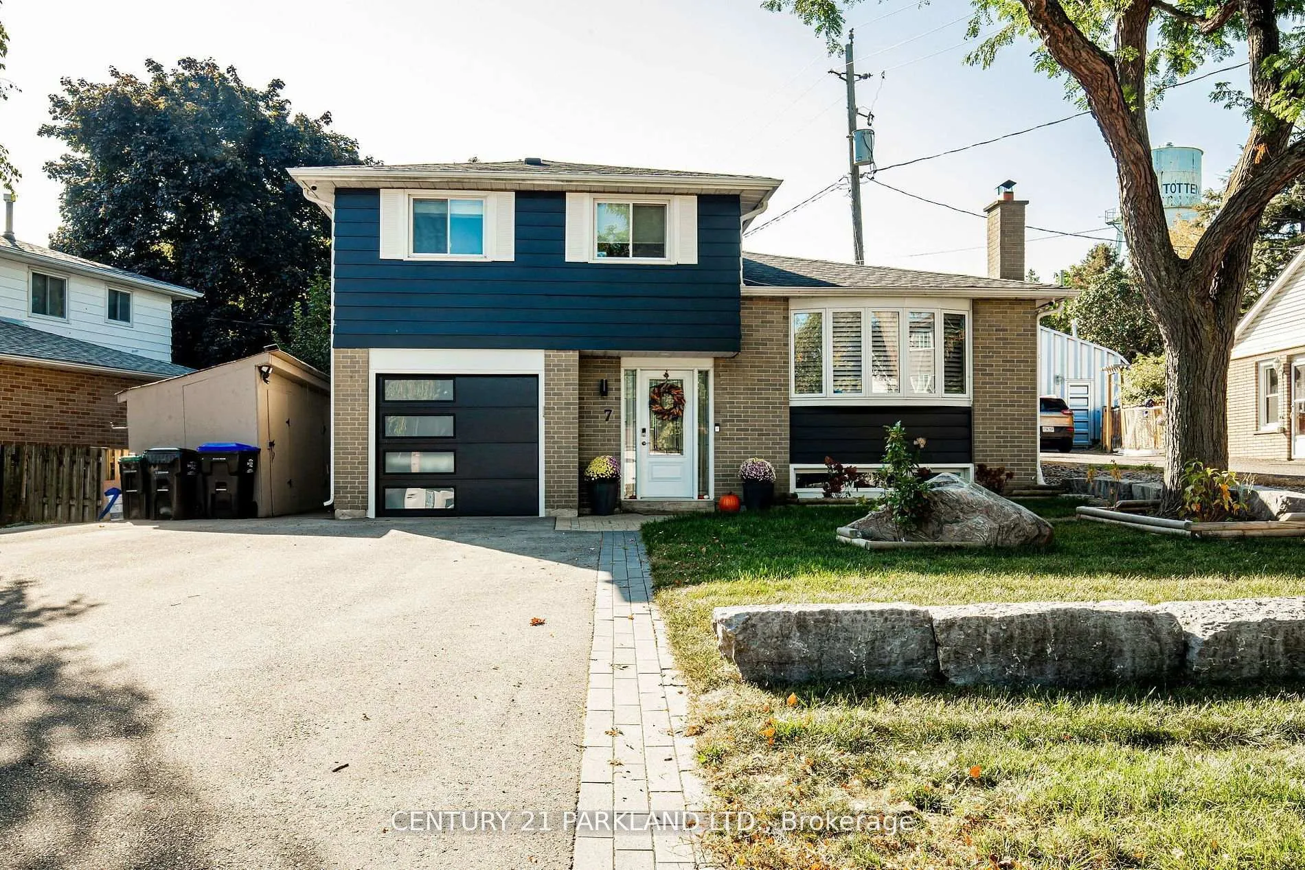 Photo 1 of 7 Brown Street, New Tecumseth, Tottenham — HOMEH