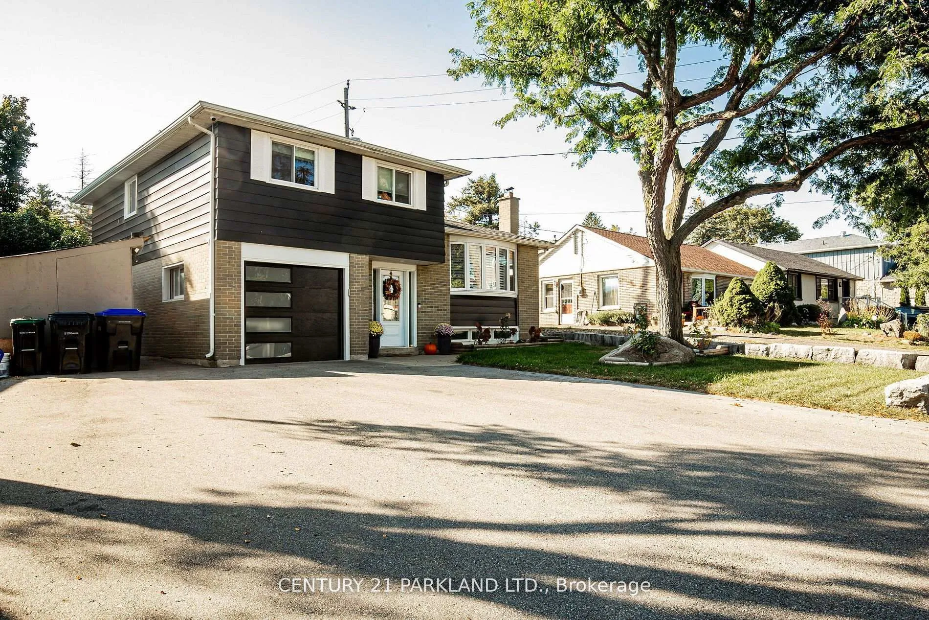 Photo 2 of 7 Brown Street, New Tecumseth, Tottenham — HOMEH