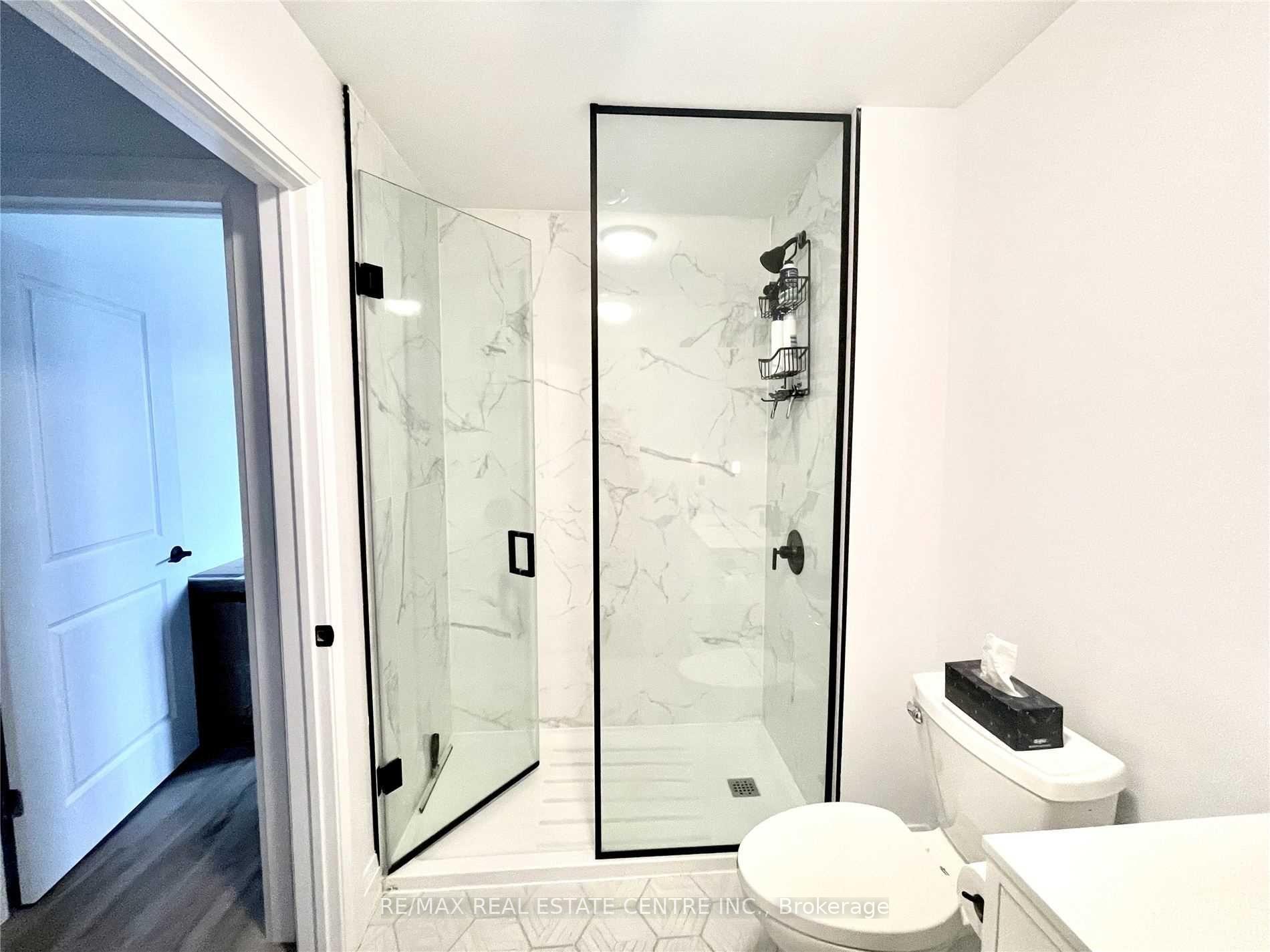 Photo 7 of Unit B, 17 Armstrong Street, Orangeville — HOMEH