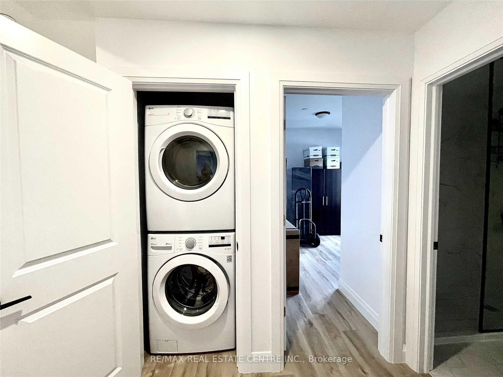 Photo 8 of Unit B, 17 Armstrong Street, Orangeville — HOMEH