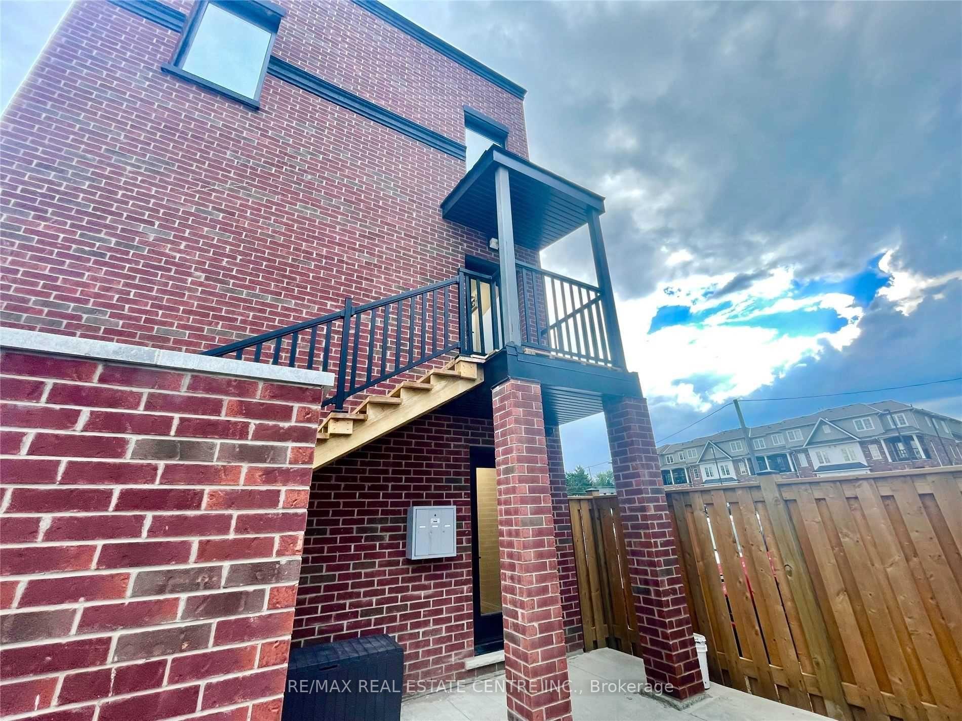 Photo 12 of Unit B, 17 Armstrong Street, Orangeville — HOMEH