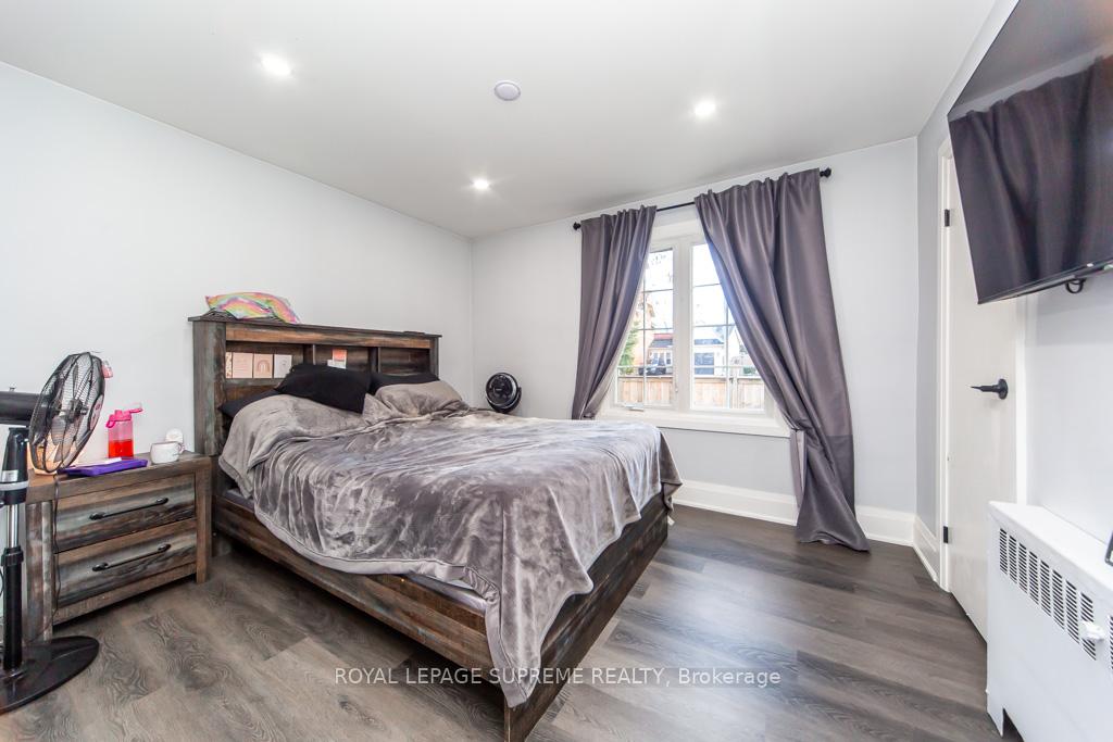 Photo 10 of 248 Mississaga Street W, Orillia — HOMEH
