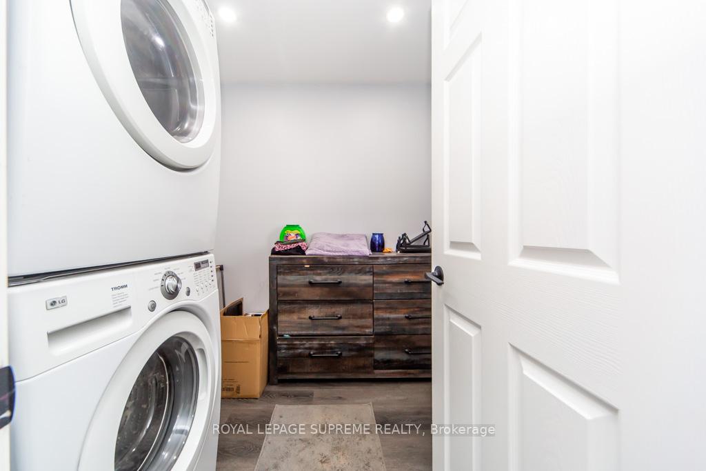 Photo 12 of 248 Mississaga Street W, Orillia — HOMEH