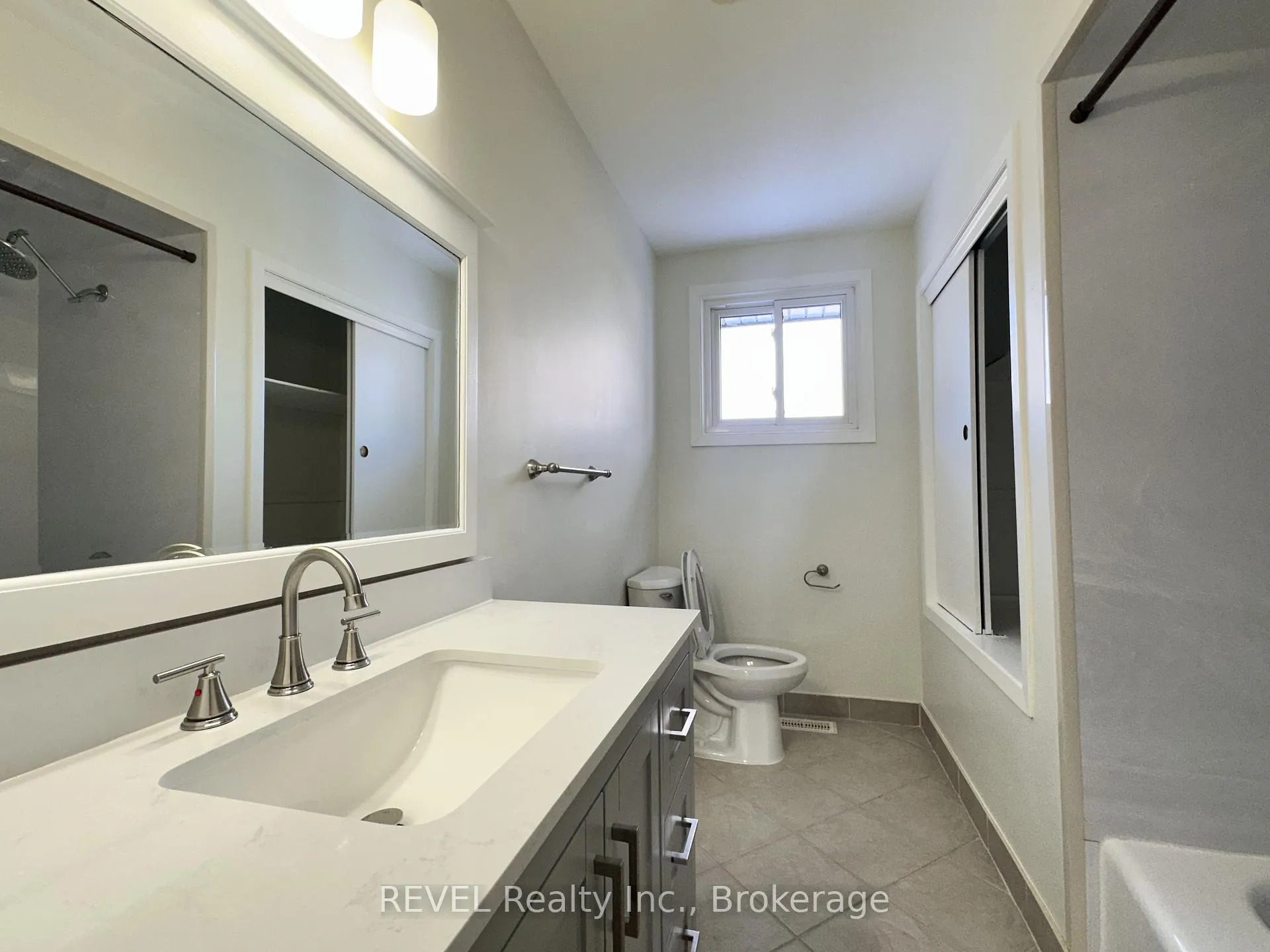Photo 12 of Unit UPPER, 7109 Jill Drive, Niagara Falls, Marineland — HOMEH