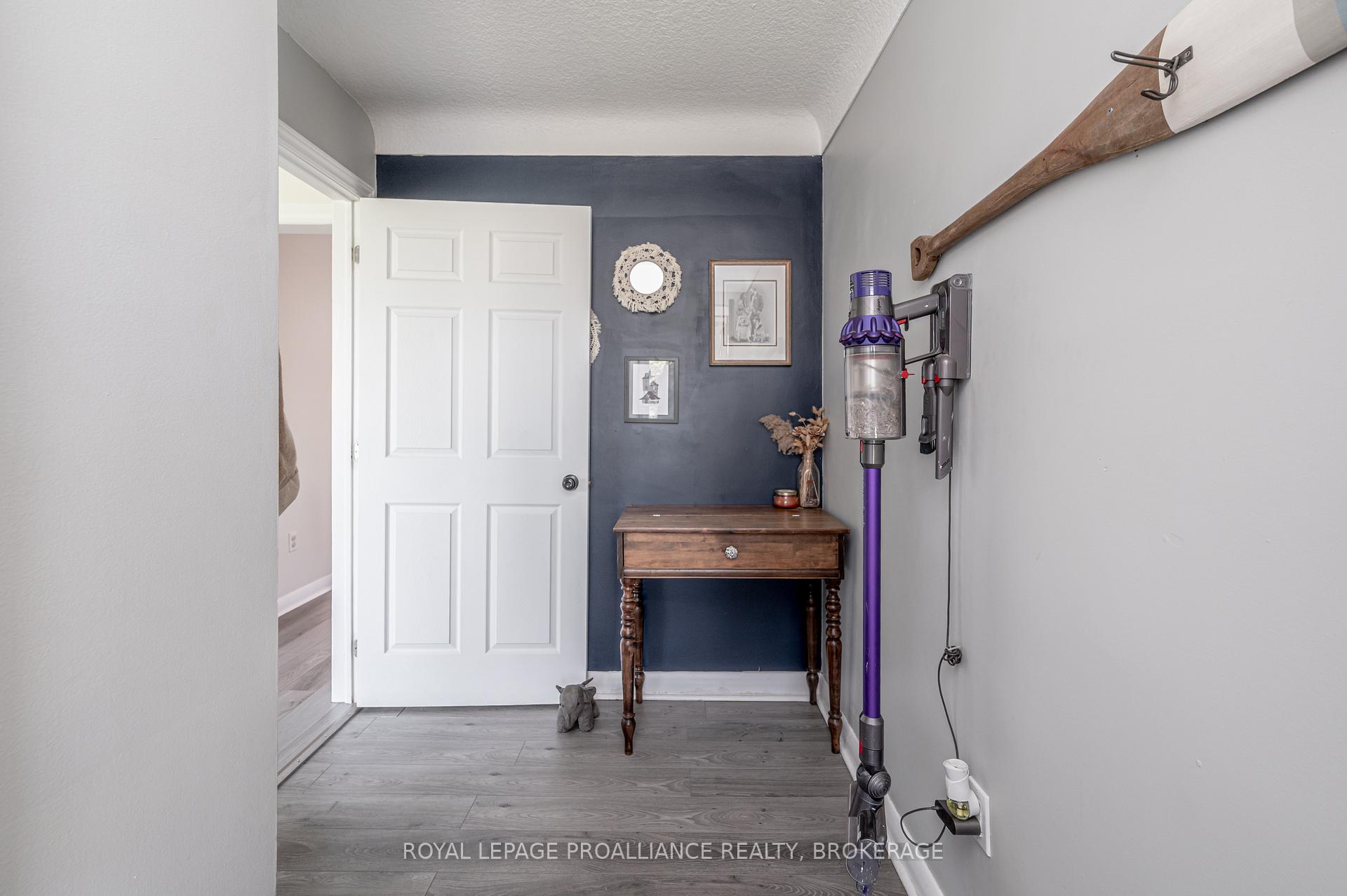 Photo 5 of 343 Meadowcrest Road, Kingston, City Southwest — HOMEH