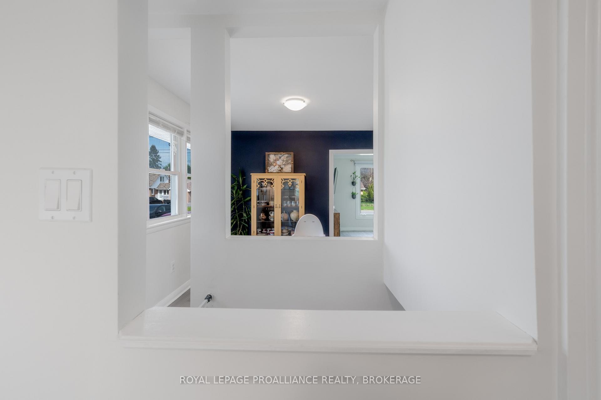 Photo 11 of 343 Meadowcrest Road, Kingston, City Southwest — HOMEH