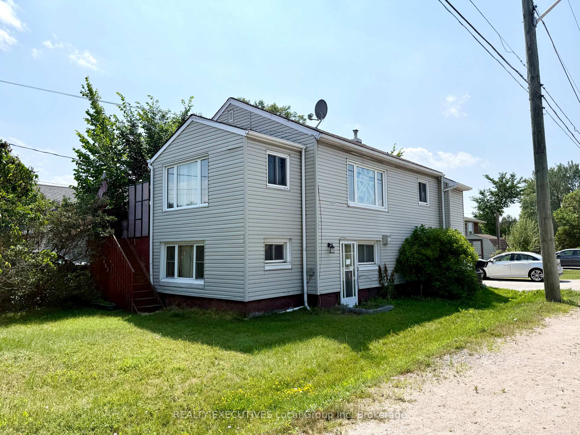 Front of 493 Brennan Street