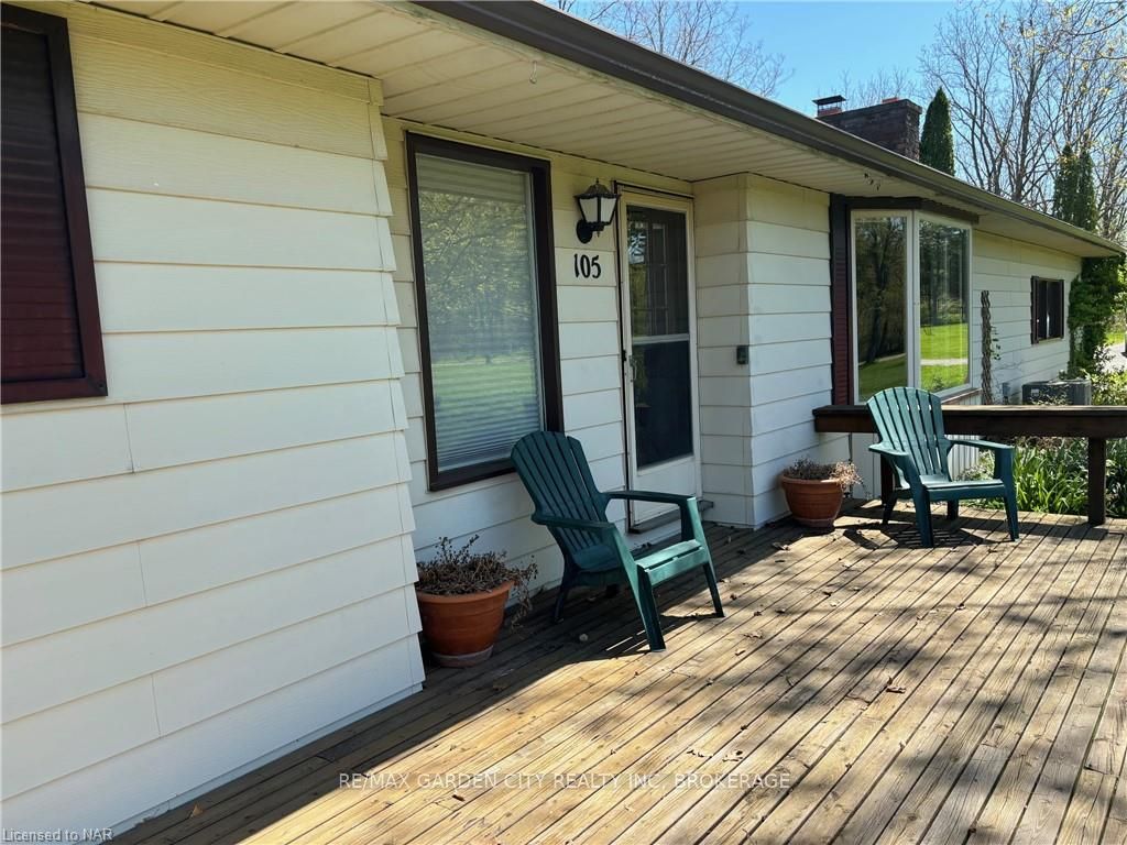 Photo 2 of 105 Orchard Hill Road, Pelham, North Pelham — HOMEH