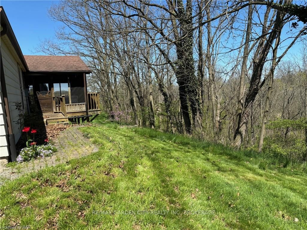 Photo 21 of 105 Orchard Hill Road, Pelham, North Pelham — HOMEH