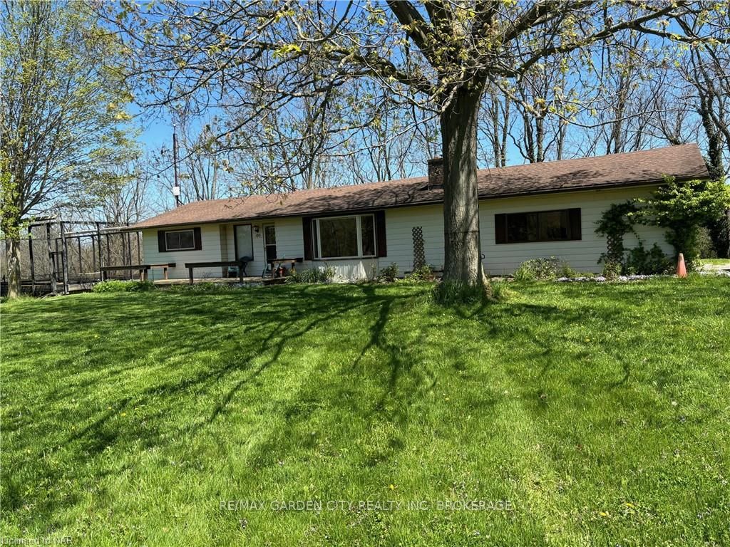 Photo 23 of 105 Orchard Hill Road, Pelham, North Pelham — HOMEH