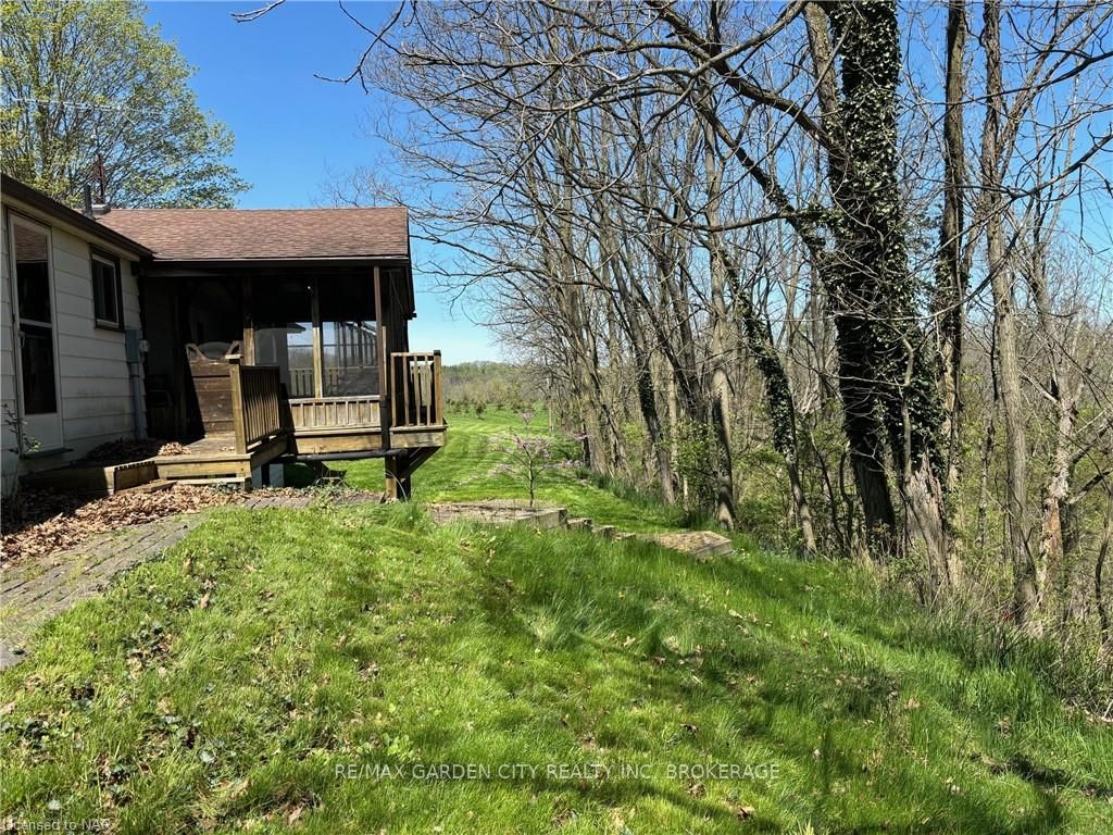 Photo 24 of 105 Orchard Hill Road, Pelham, North Pelham — HOMEH