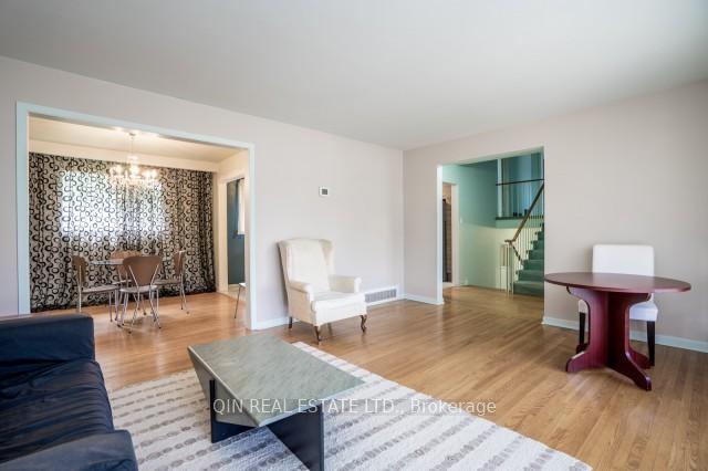 Photo 23 of 22 St Andres Court, Markham, Thornhill — HOMEH