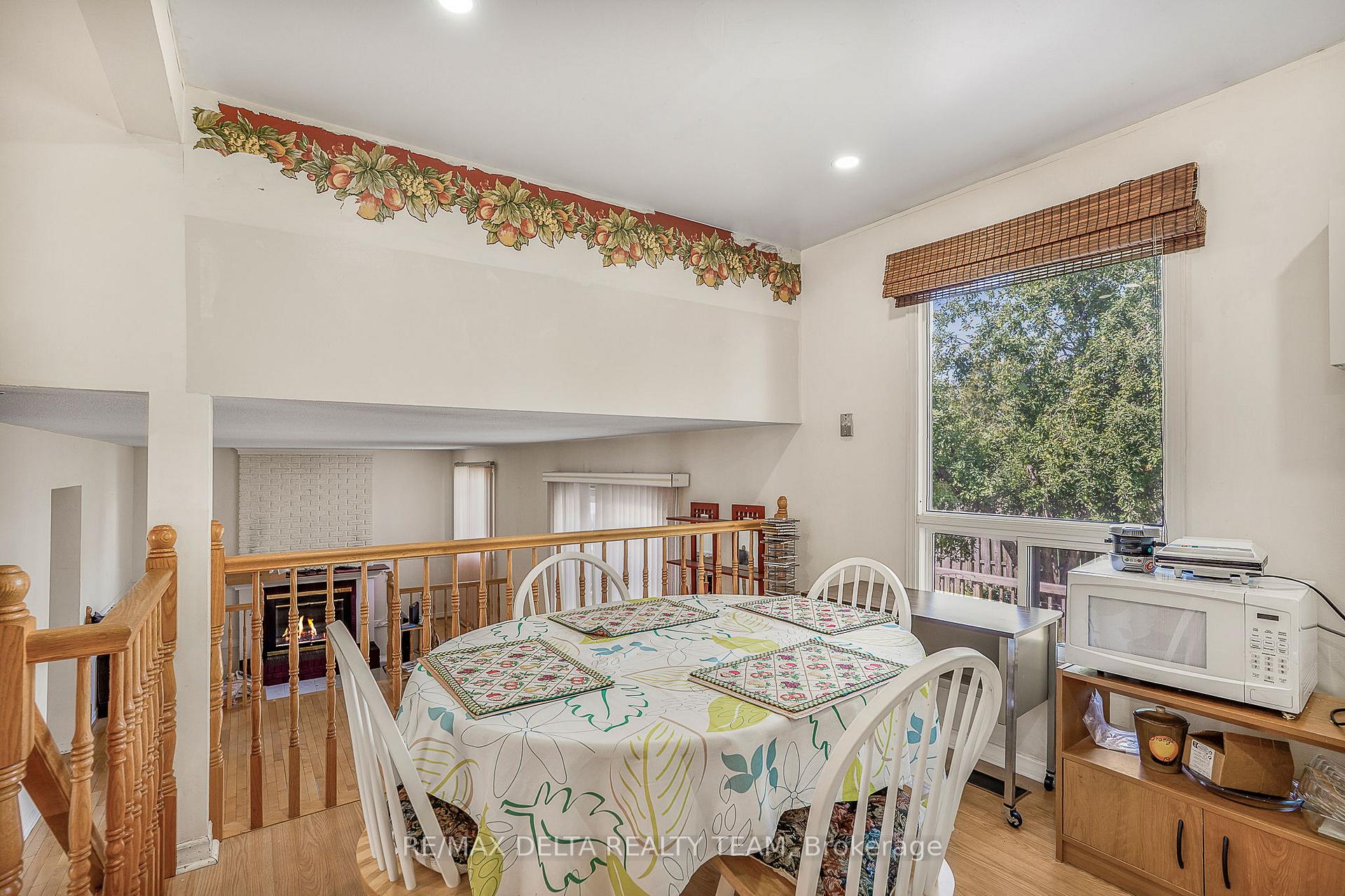 Photo 7 of 6321 Fortune Drive, Ottawa, Convent Glen North — HOMEH