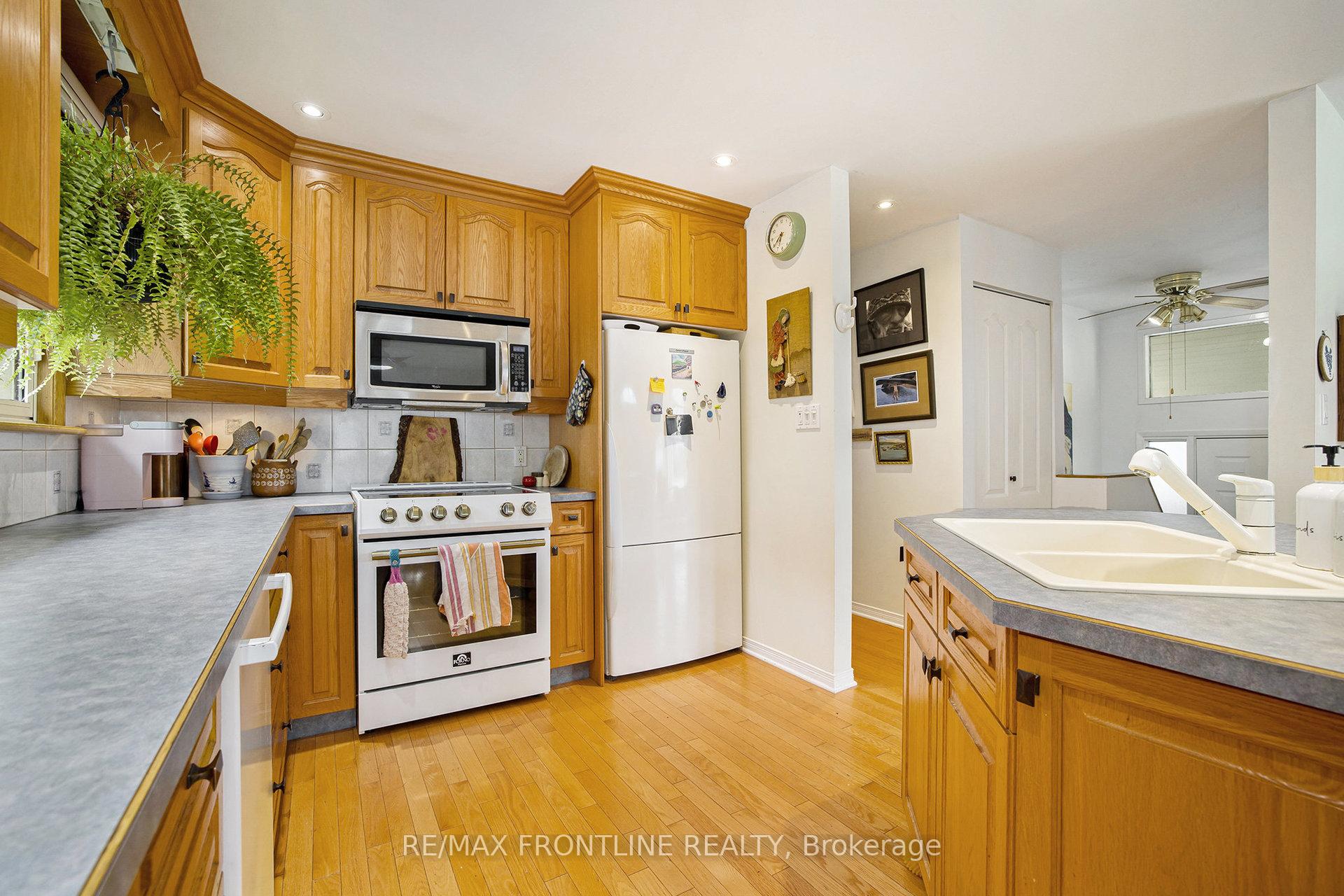 Photo 10 of 13 Haggart Street, Perth — HOMEH