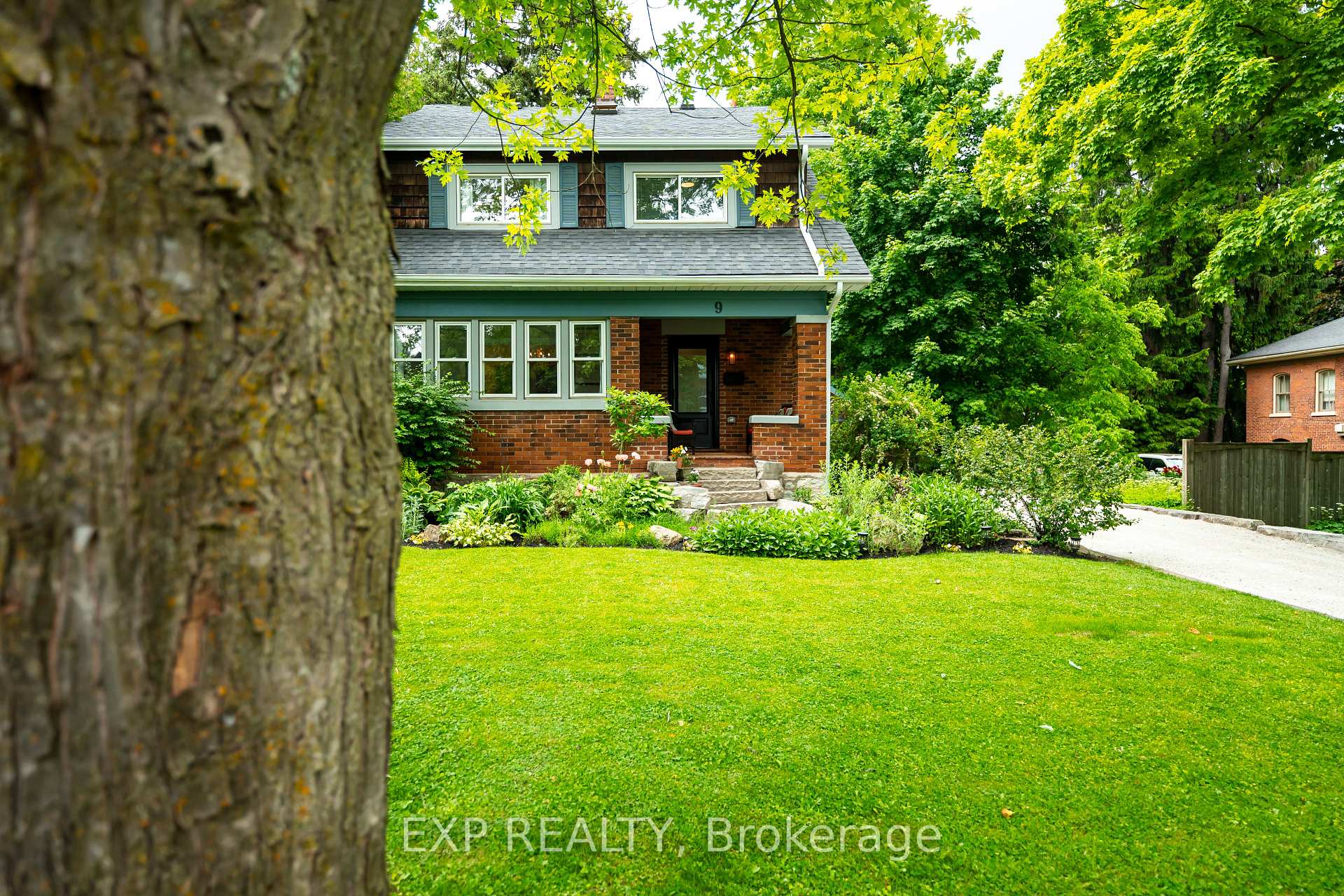 Photo 5 of 9 Third Avenue, Orangeville — HOMEH