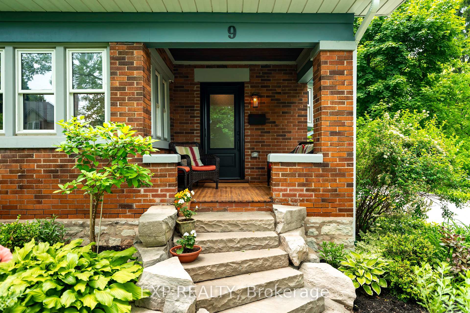 Photo 9 of 9 Third Avenue, Orangeville — HOMEH