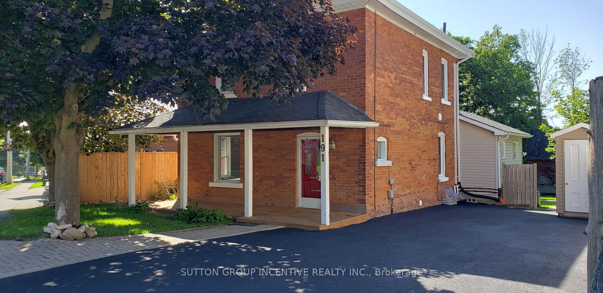 Front of Unit 1, 191 Nottawasaga Street
