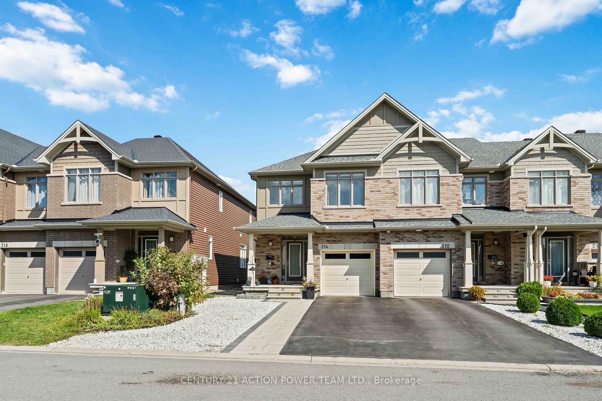 Photo 1 of 214 Gossamer Street, Ottawa, Mer Bleue/Bradley Estates/Anderson Park — HOMEH