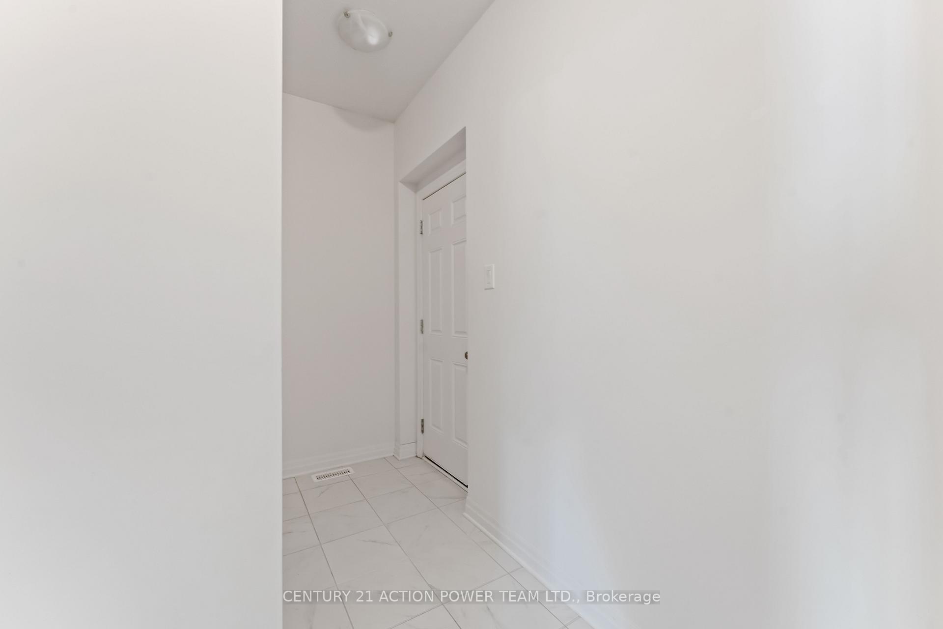 Photo 13 of 214 Gossamer Street, Ottawa, Mer Bleue/Bradley Estates/Anderson Park — HOMEH