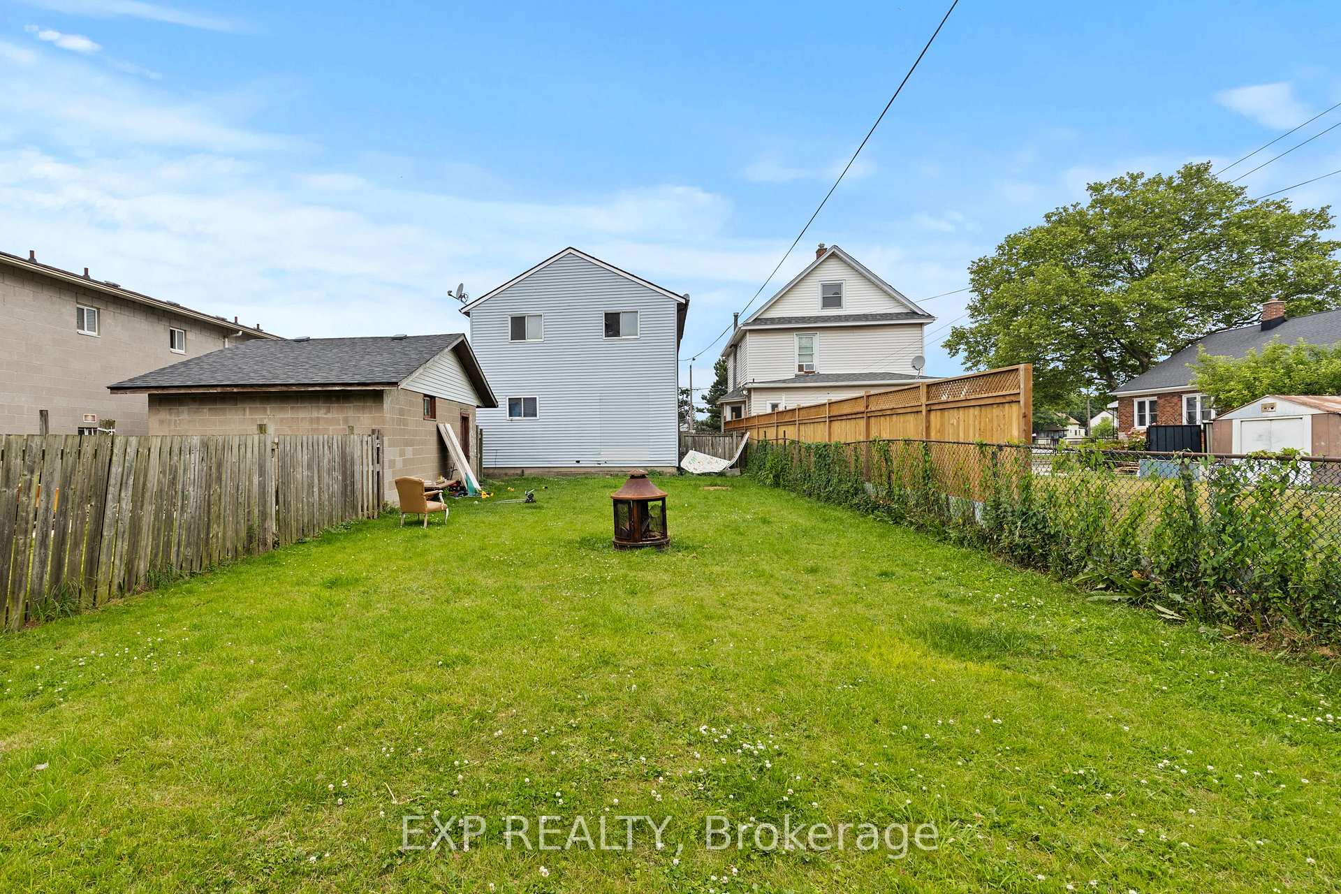 Photo 7 of 5554 Lewis Avenue, Niagara Falls, Clifton Hill — HOMEH