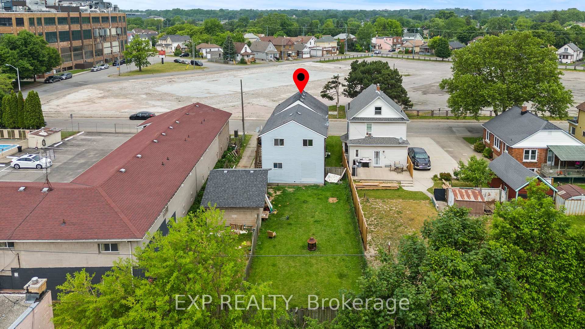Photo 15 of 5554 Lewis Avenue, Niagara Falls, Clifton Hill — HOMEH