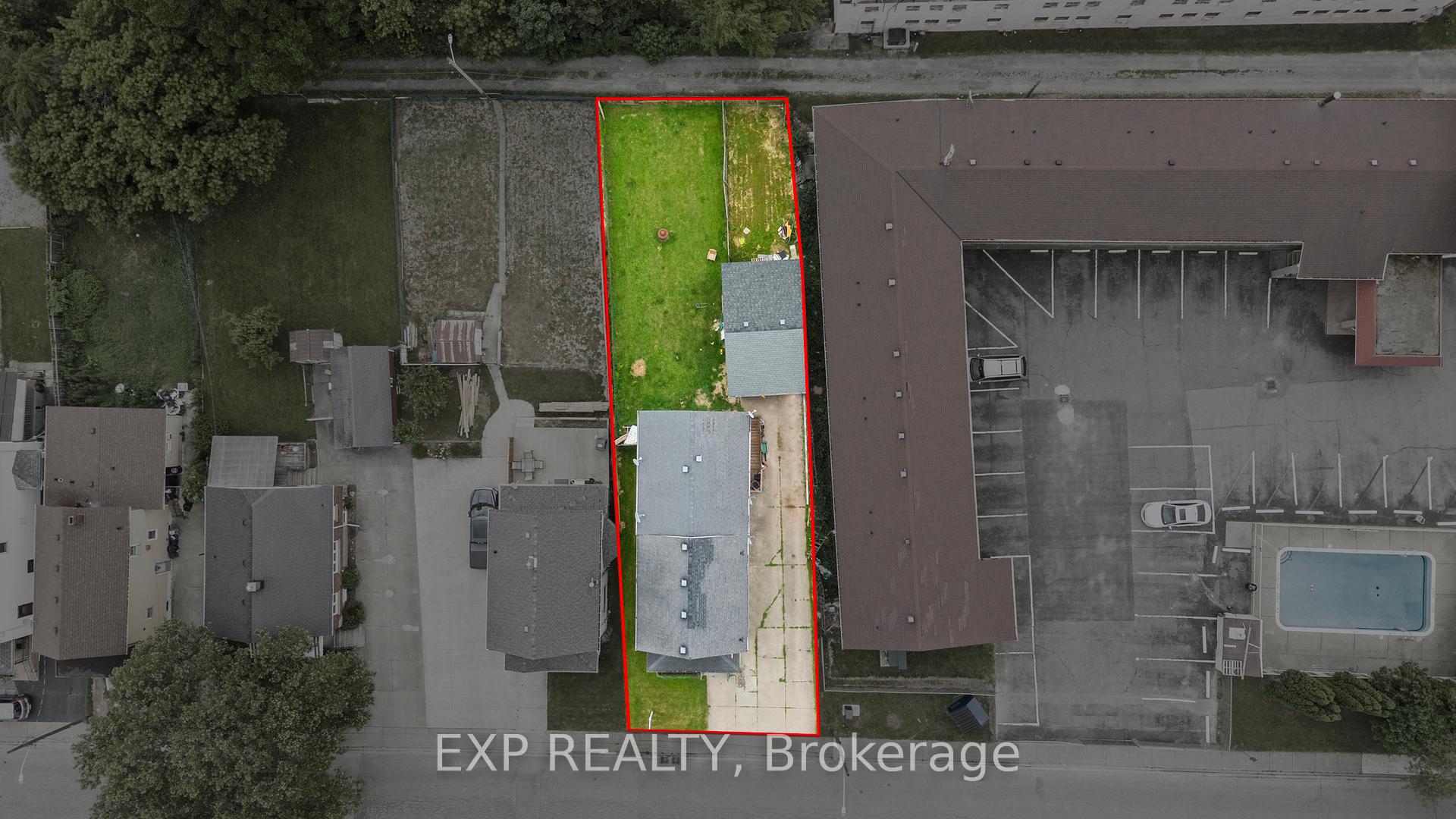 Photo 16 of 5554 Lewis Avenue, Niagara Falls, Clifton Hill — HOMEH