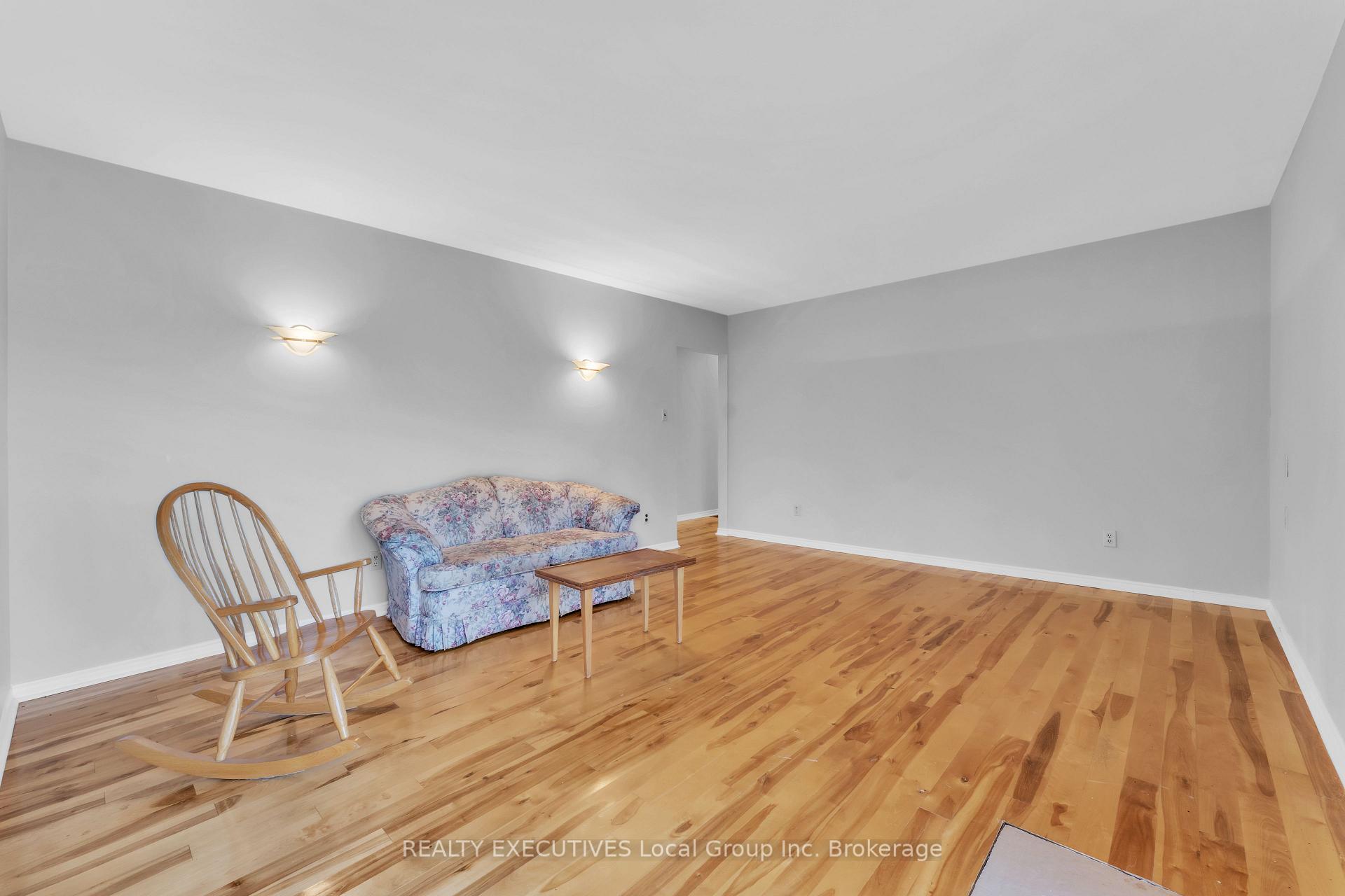 Photo 5 of 400 Bomarc Road, North Bay, College Heights — HOMEH