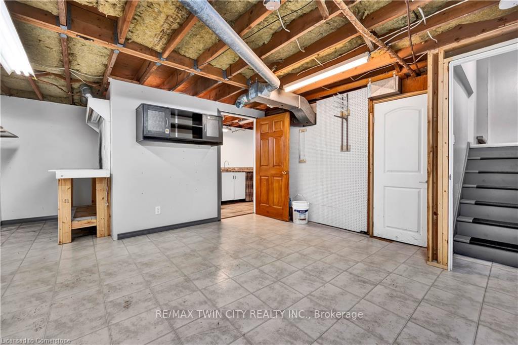 Photo 15 of 2241 Line 34, Perth East, Shakespeare — HOMEH