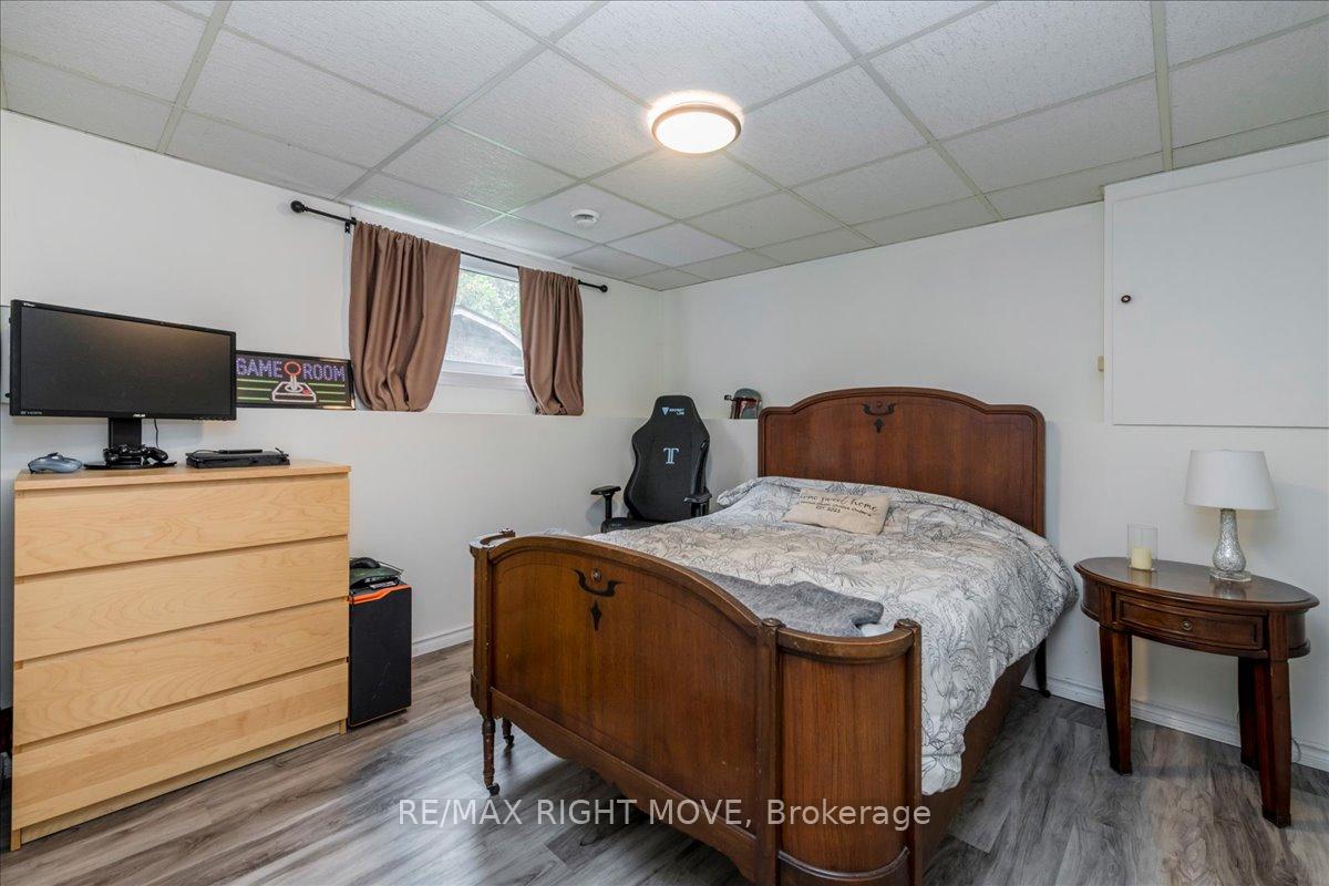 Photo 23 of 64 Second Street, Orillia — HOMEH