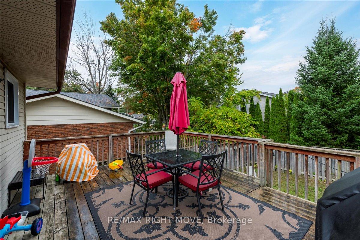 Photo 25 of 64 Second Street, Orillia — HOMEH
