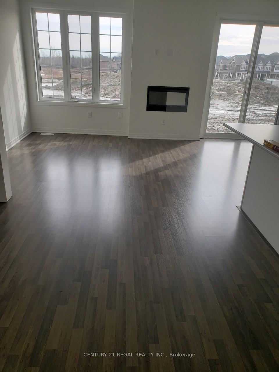 Photo 2 of 51 Martin Trail, New Tecumseth, Tottenham — HOMEH