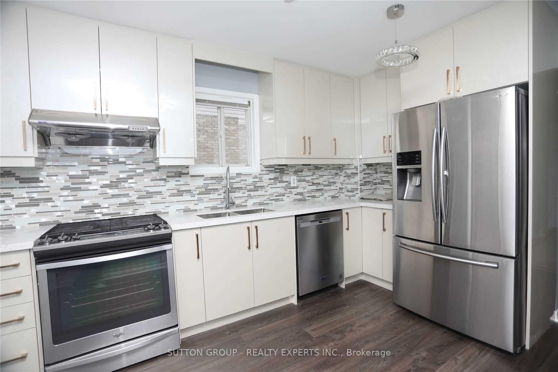 Photo 11 of 8 Eastview Crescent, Orangeville — HOMEH