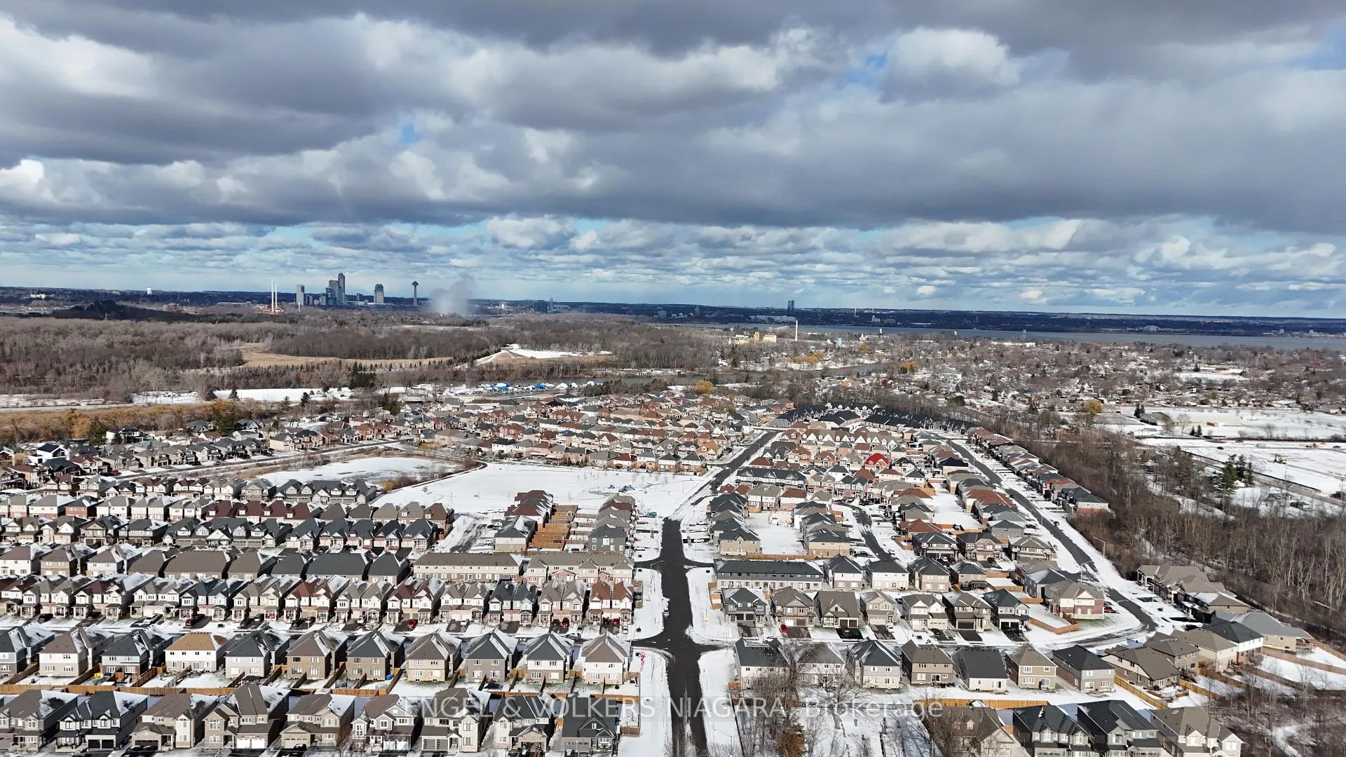 Photo 15 of 9248 Griffon Street, Niagara Falls, Lyons Creek — HOMEH