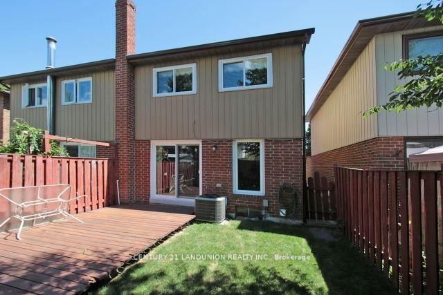 Photo 2 of 51 Pepperell Crescent, Markham, Milliken Mills West — HOMEH