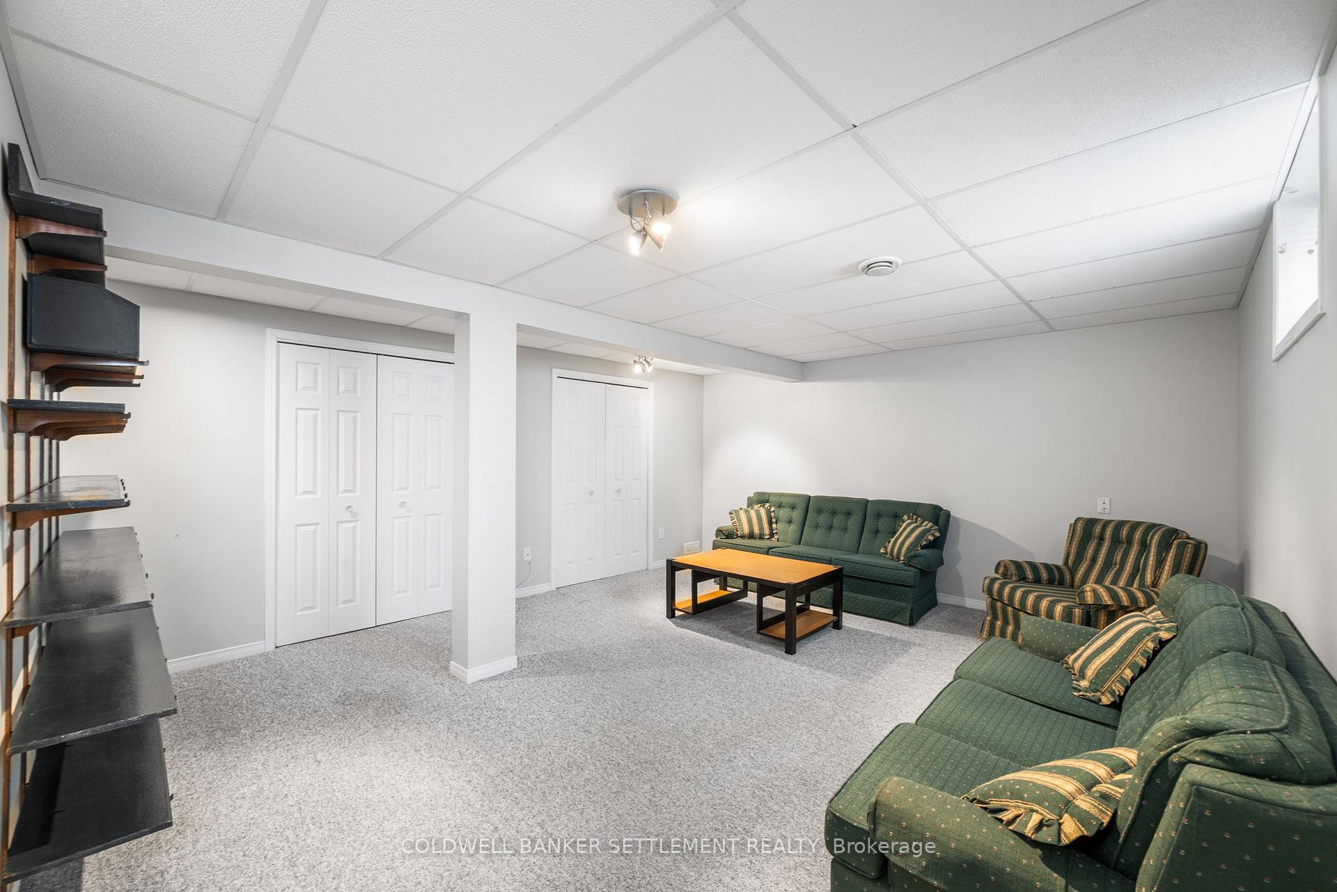 Photo 38 of 80 Decaria Boulevard, Perth — HOMEH