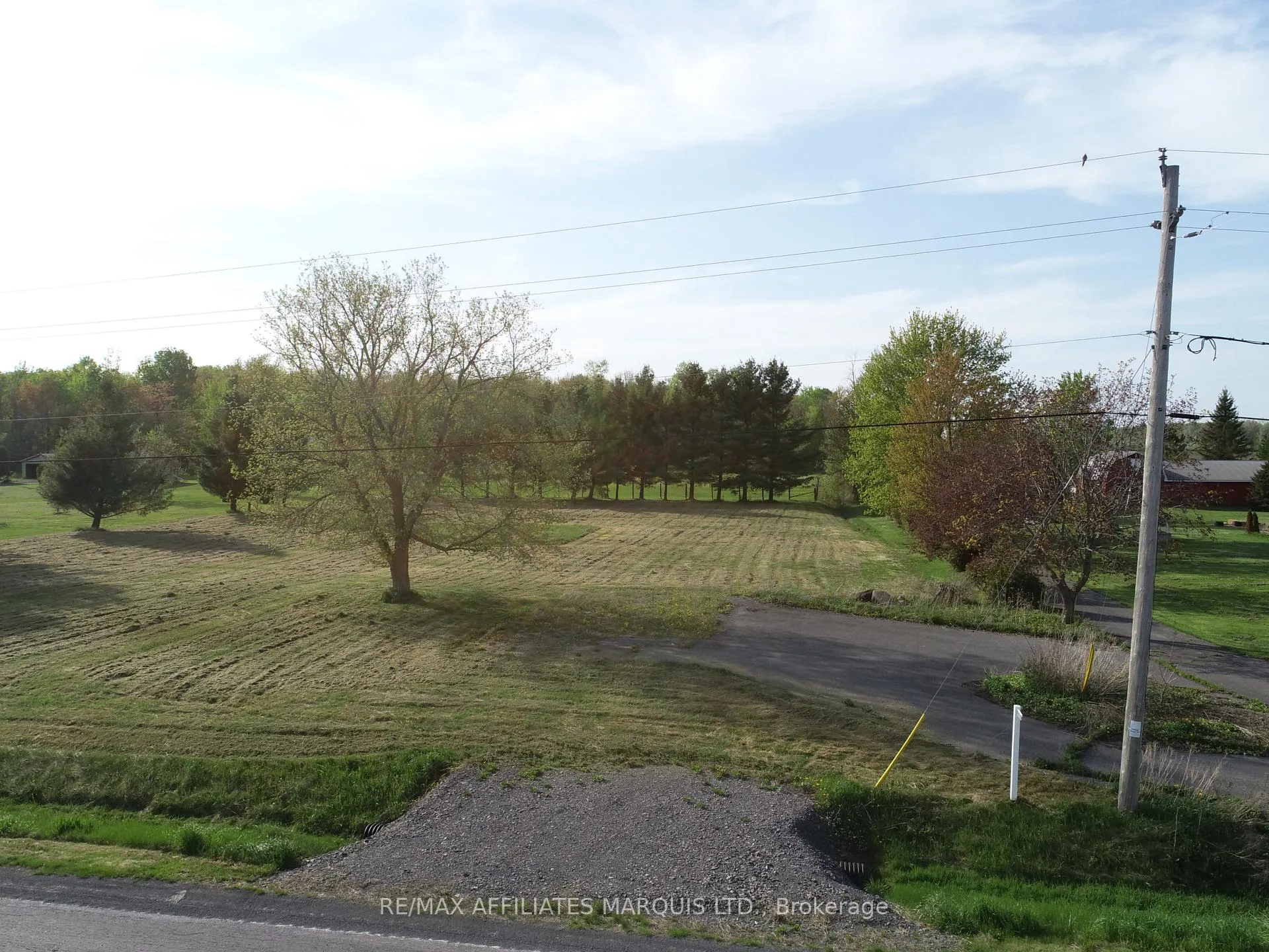 Photo 2 of 17175 Mcneil Road, North Stormont, North Stormont (Roxborough) Twp — HOMEH