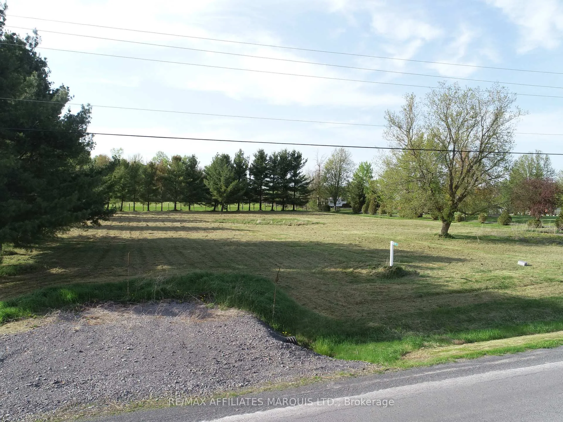 Photo 3 of 17175 Mcneil Road, North Stormont, North Stormont (Roxborough) Twp — HOMEH