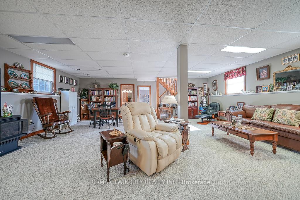 Photo 17 of 4010 North Hill Drive, Perth East, Shakespeare — HOMEH
