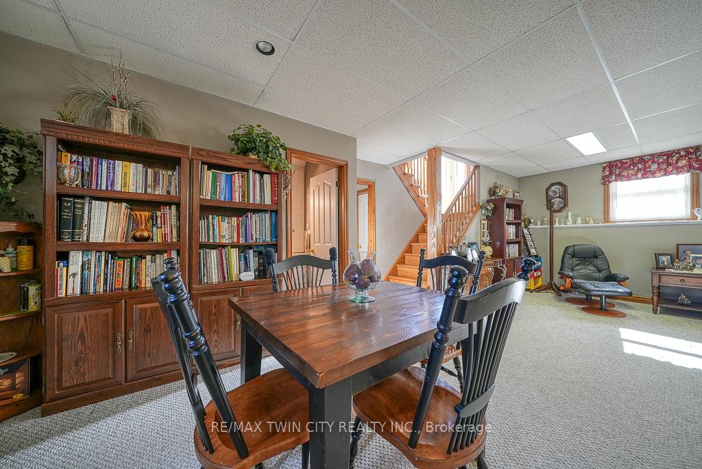 Photo 18 of 4010 North Hill Drive, Perth East, Shakespeare — HOMEH